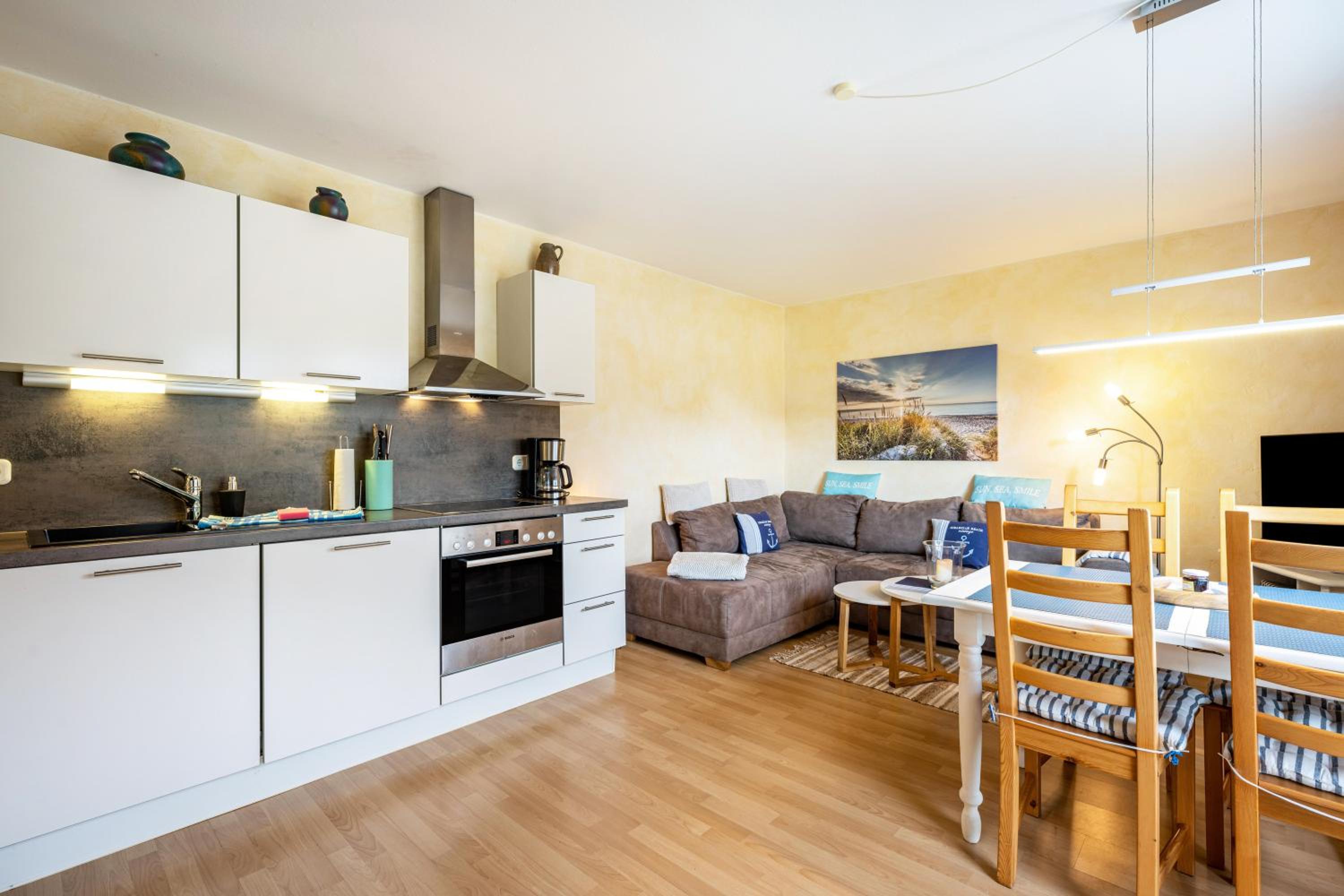 Two-Bedroom Deluxe Apartment with Garden View photo 3