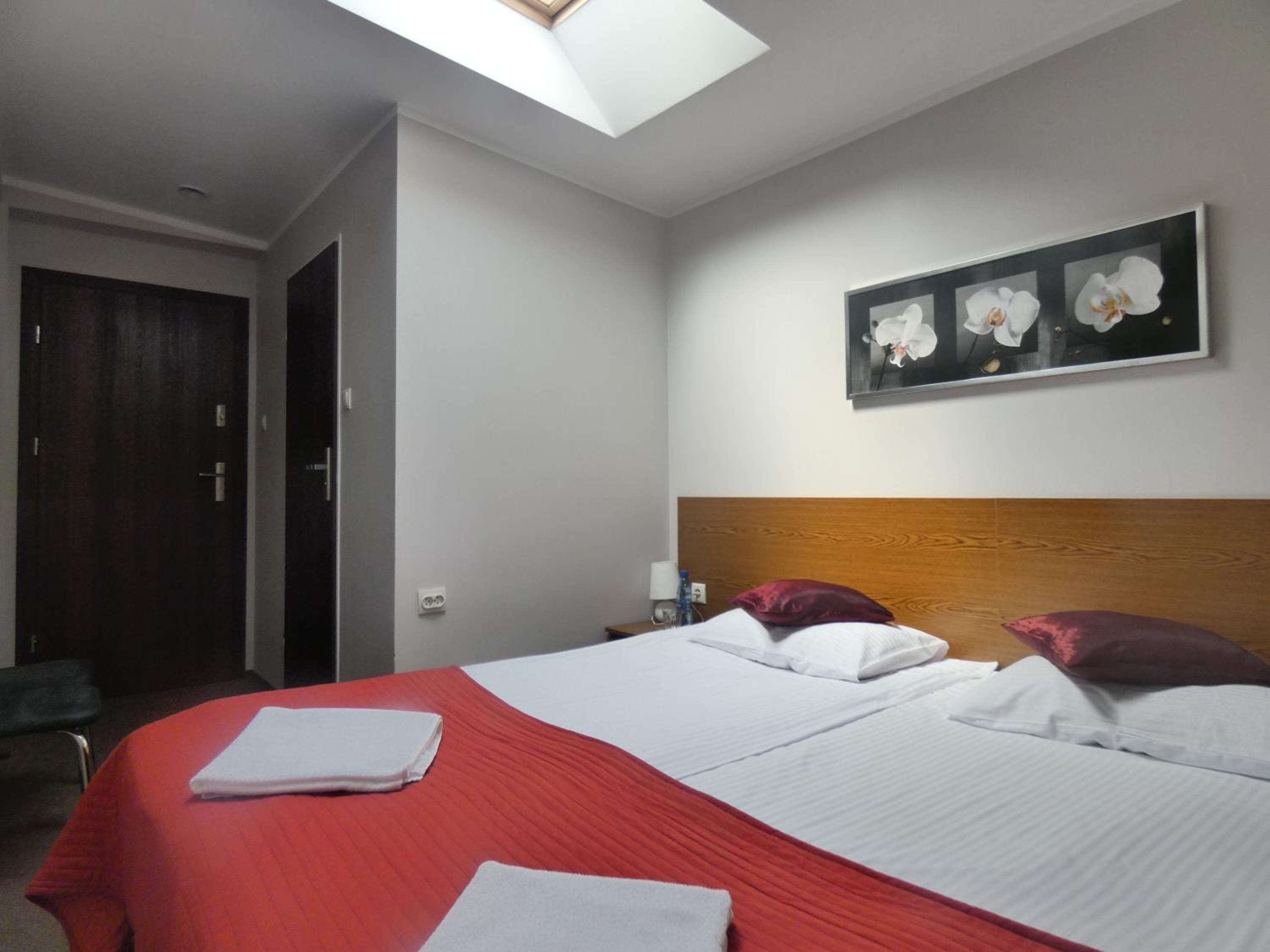 Economy Double Room - Photo 2
