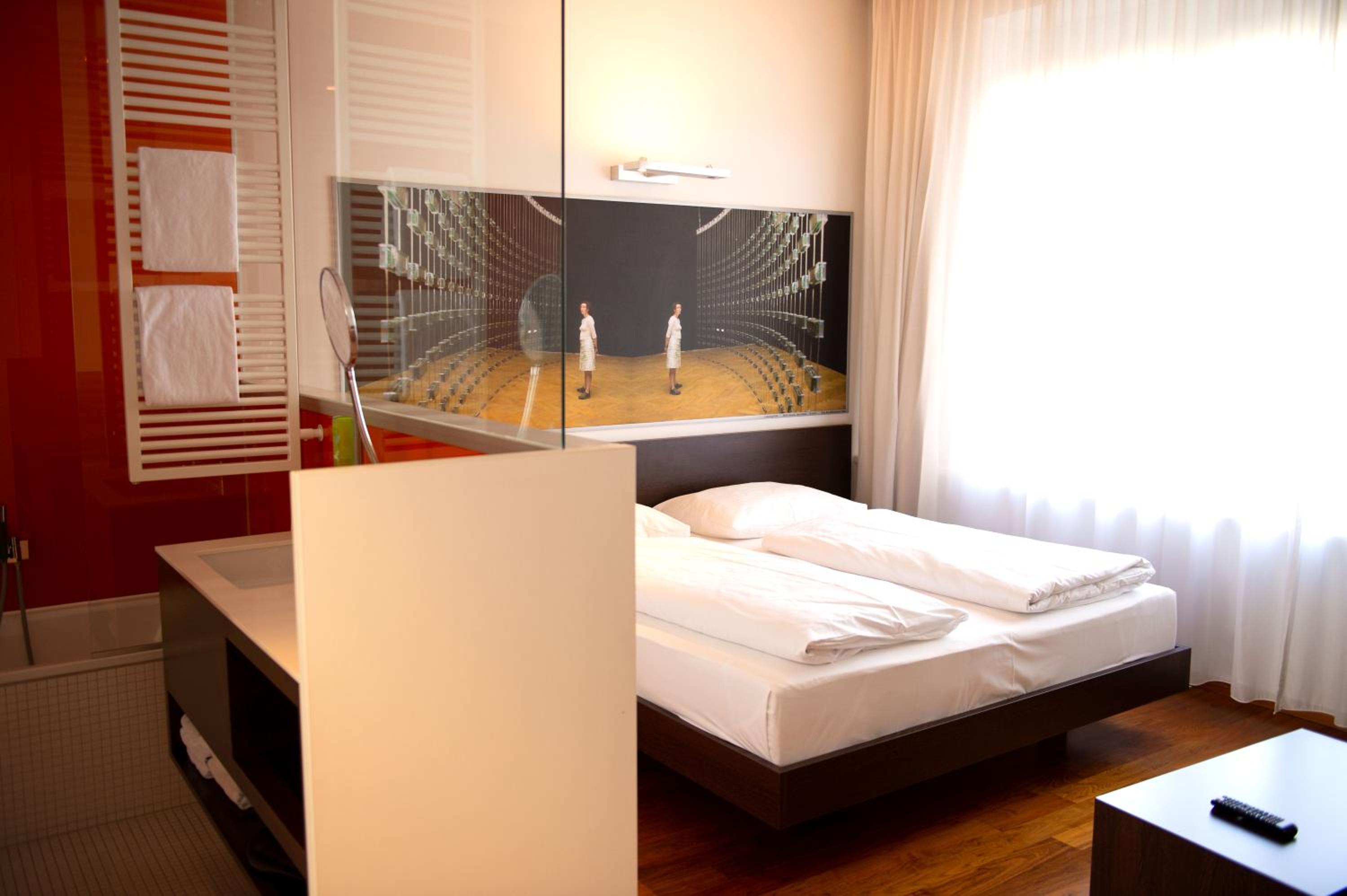 Business Double Room - Photo 6