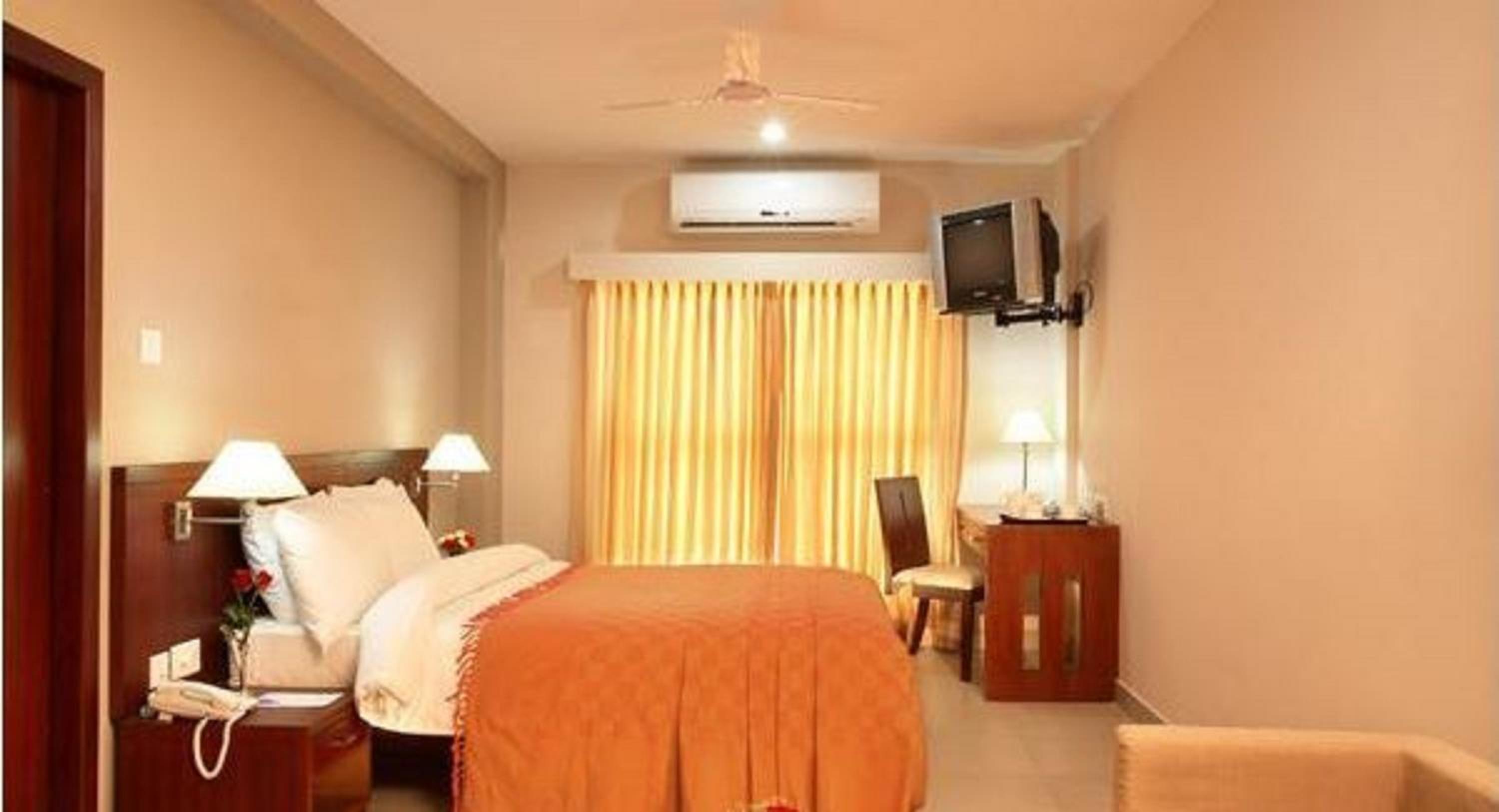 Executive Club Room - Photo 3