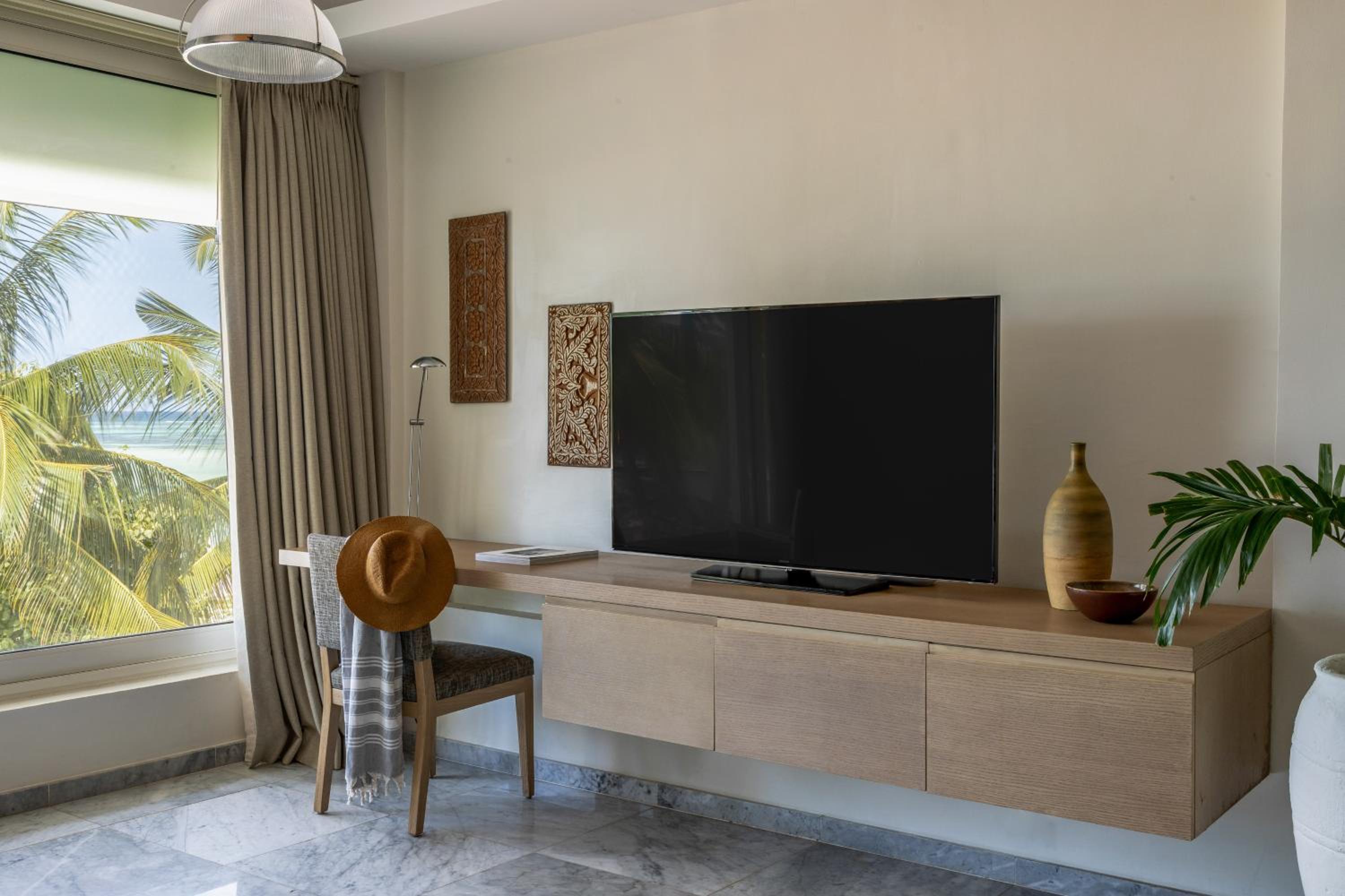 The Level Beach Room - Photo 5