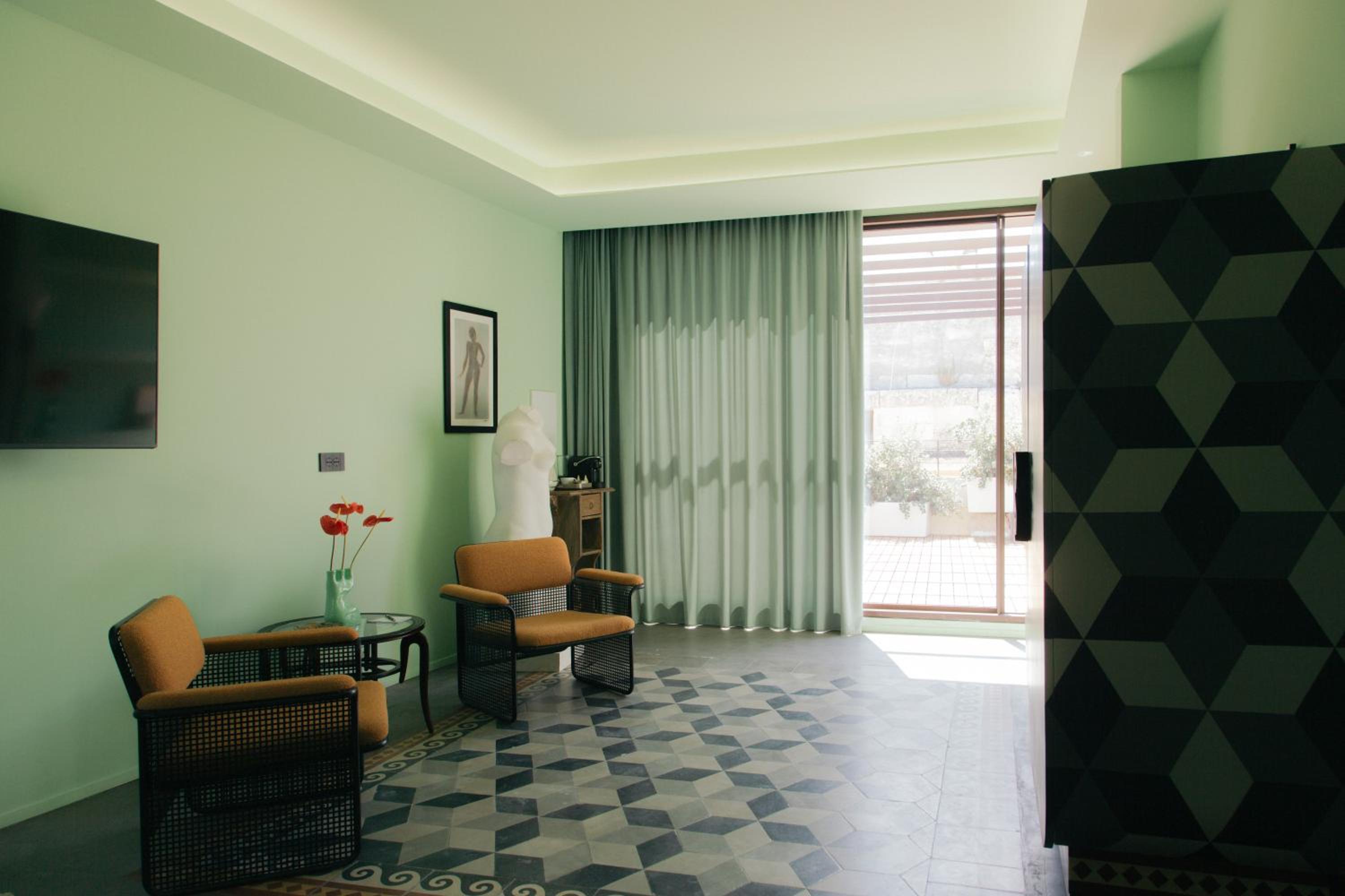 King Suite with Spa Bath