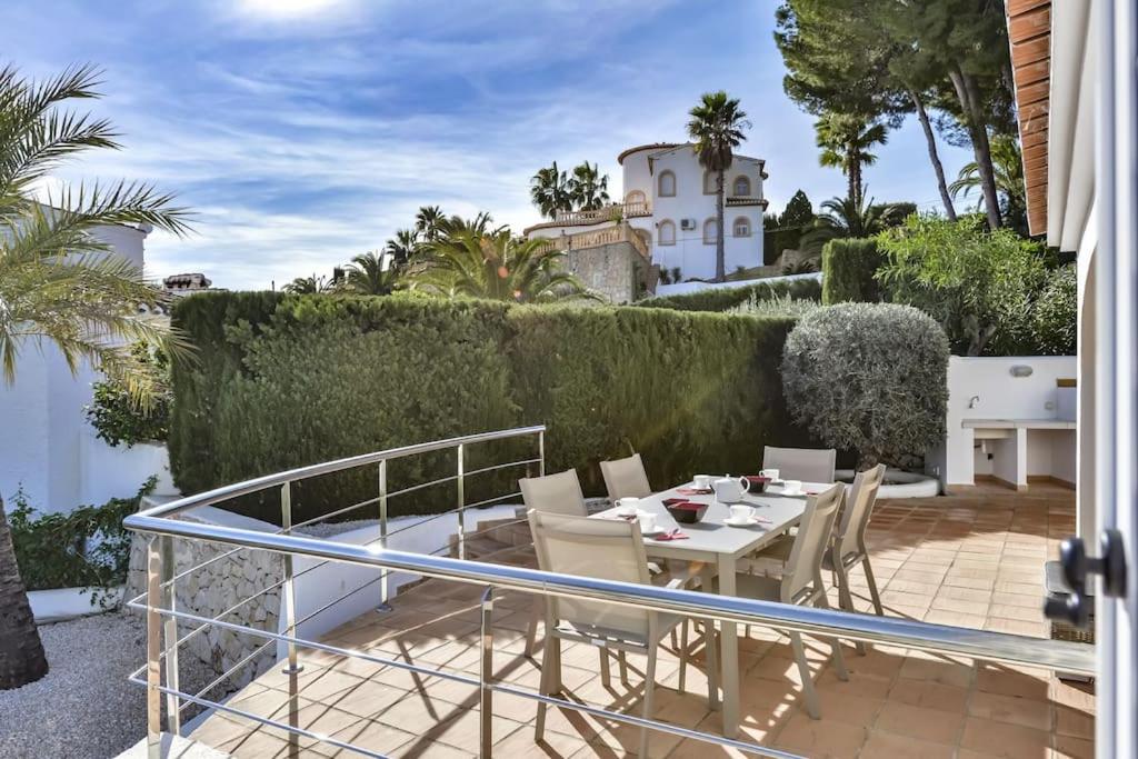 Villa photo 2