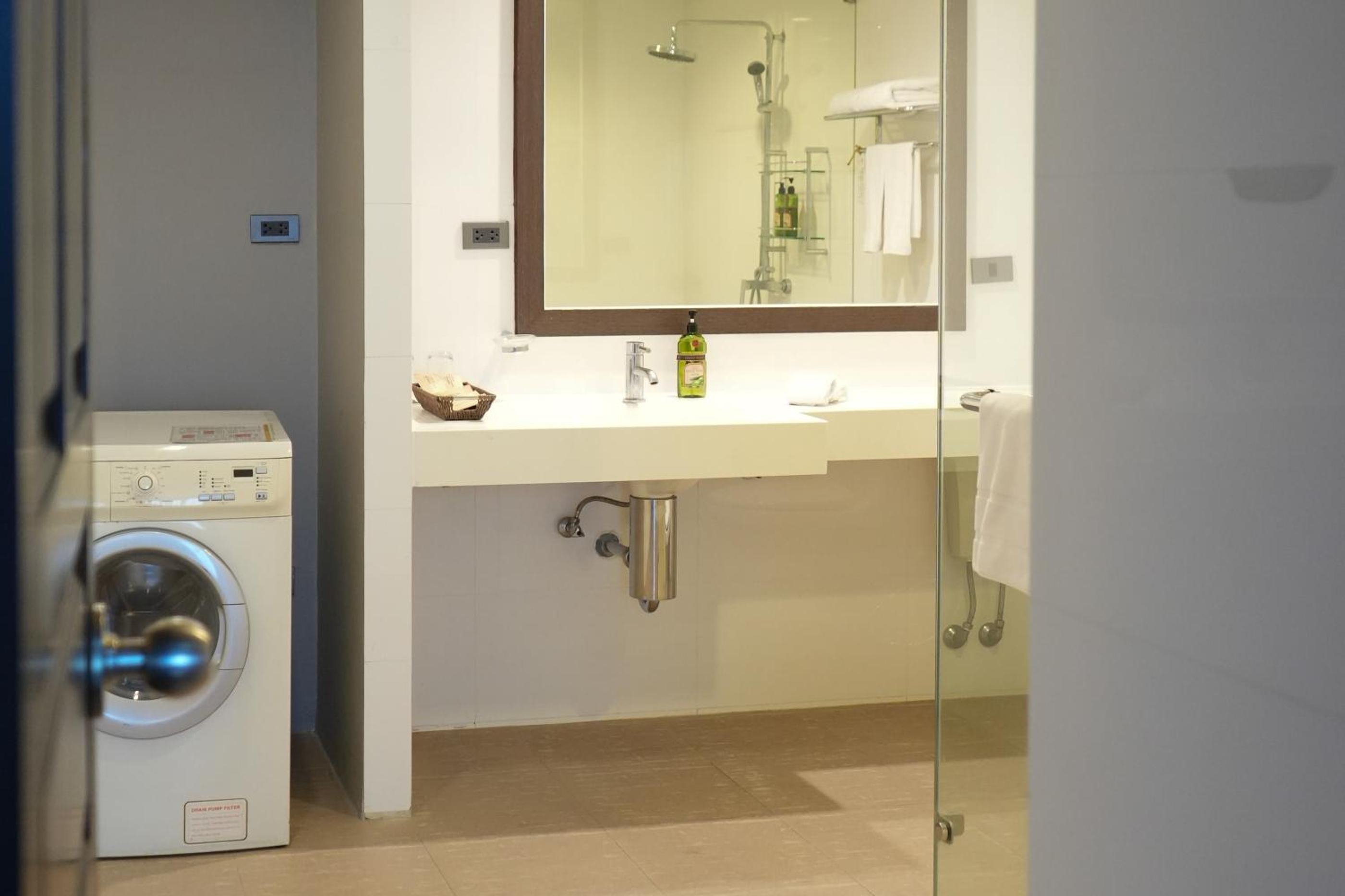 Executive Suite photo 3