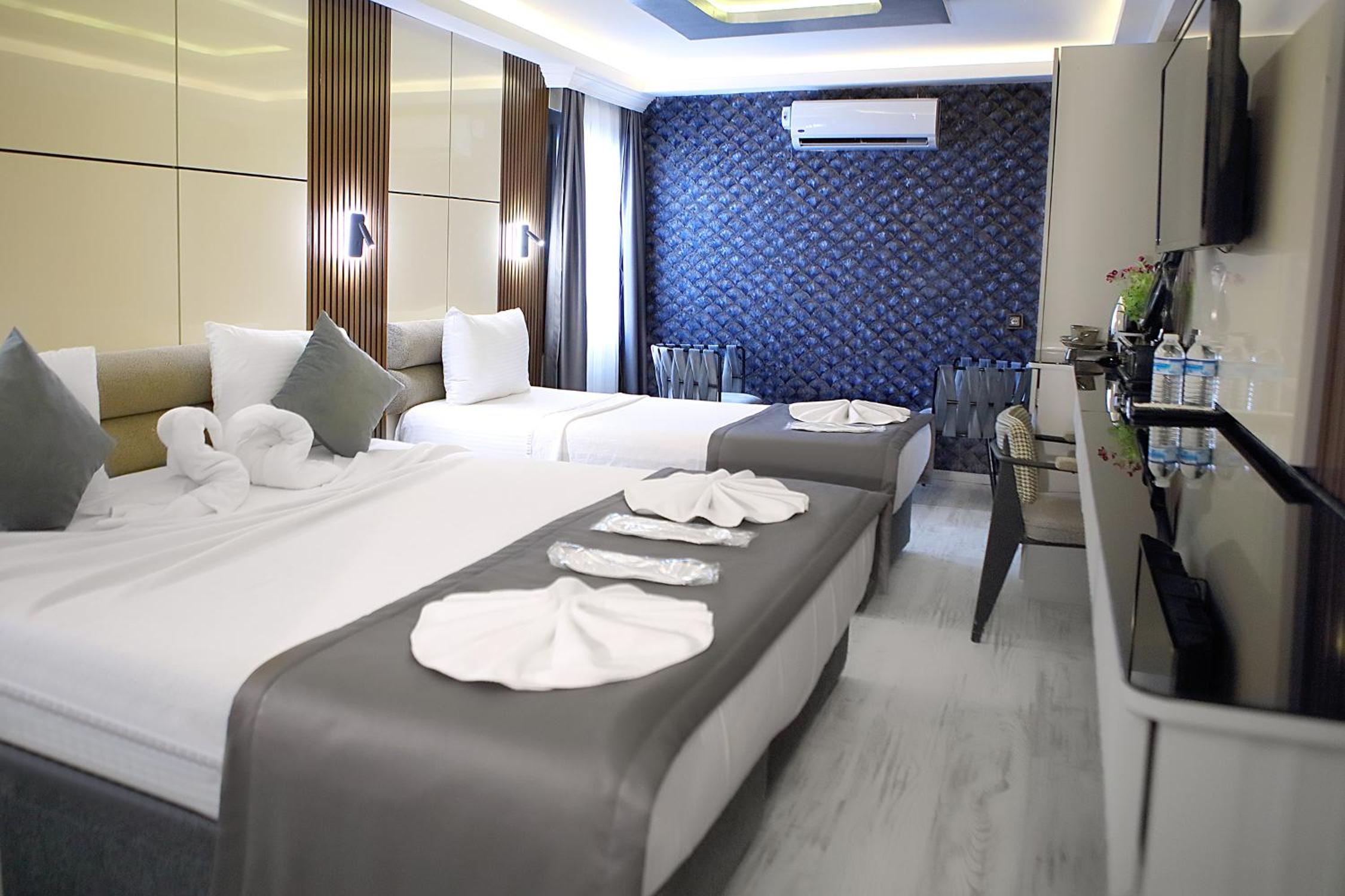 Deluxe Triple Room photo 1