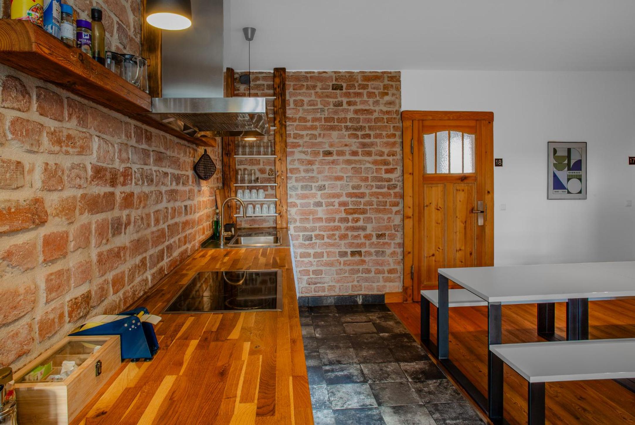 Standard Double Room with Shared Bathroom photo 3