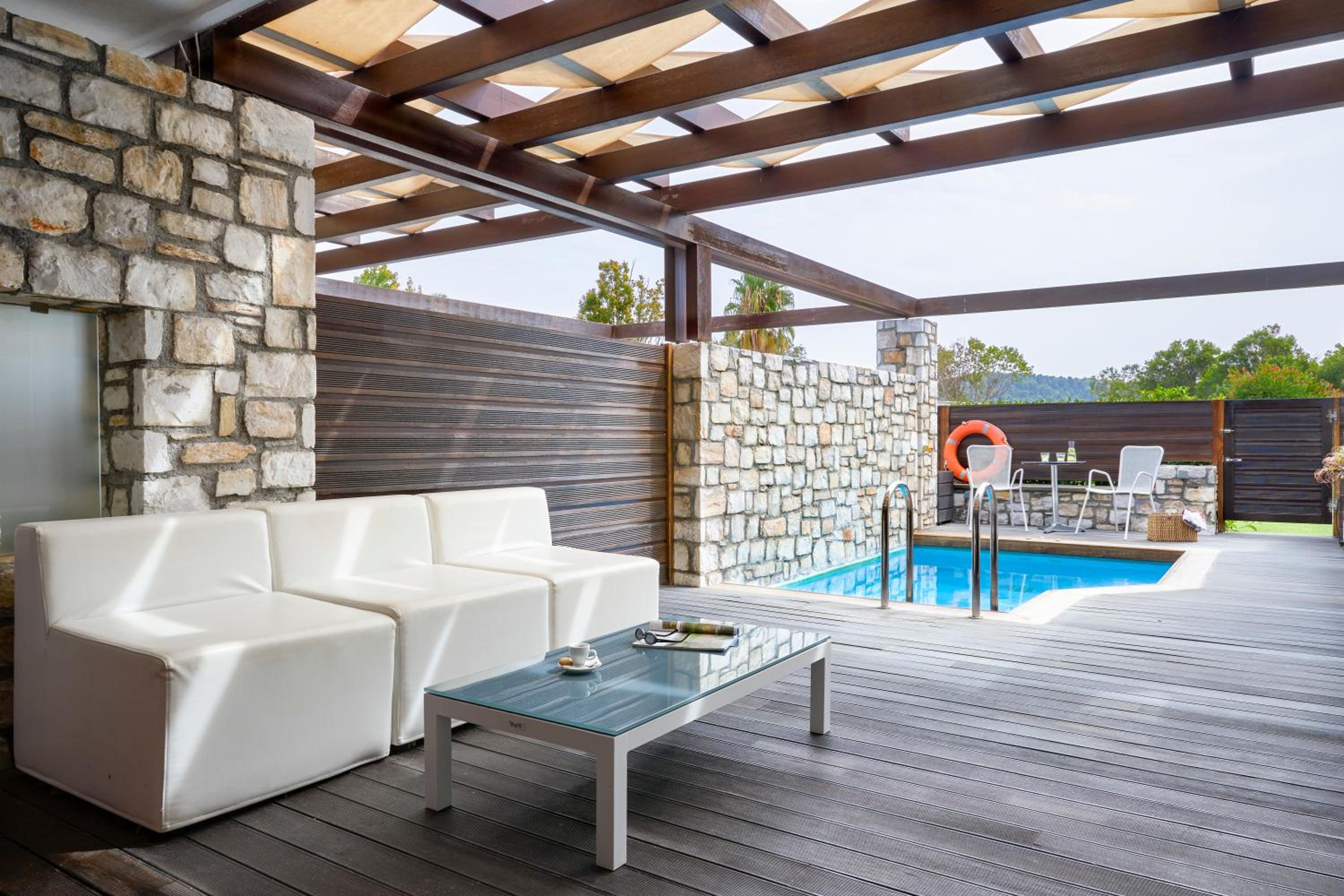 Suite with Private Pool photo 2