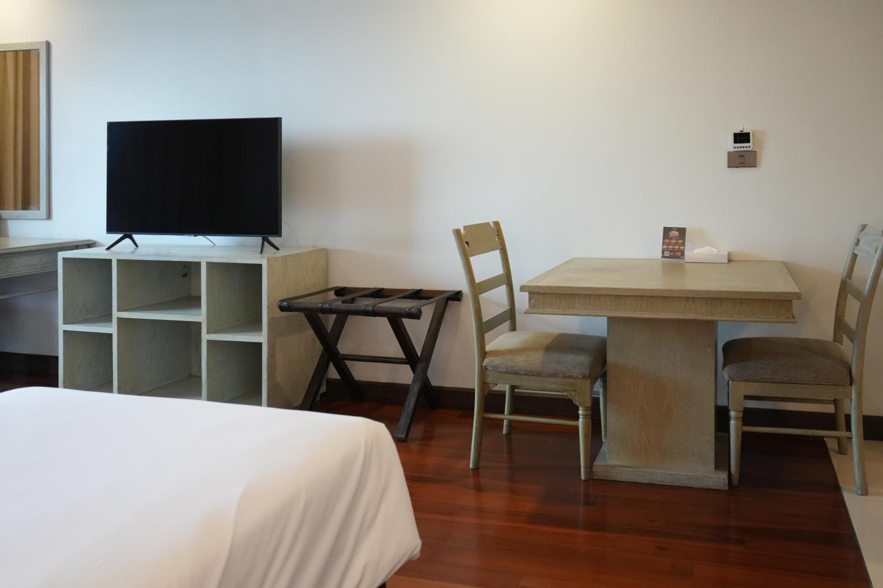 Deluxe Double or Twin Room photo 3
