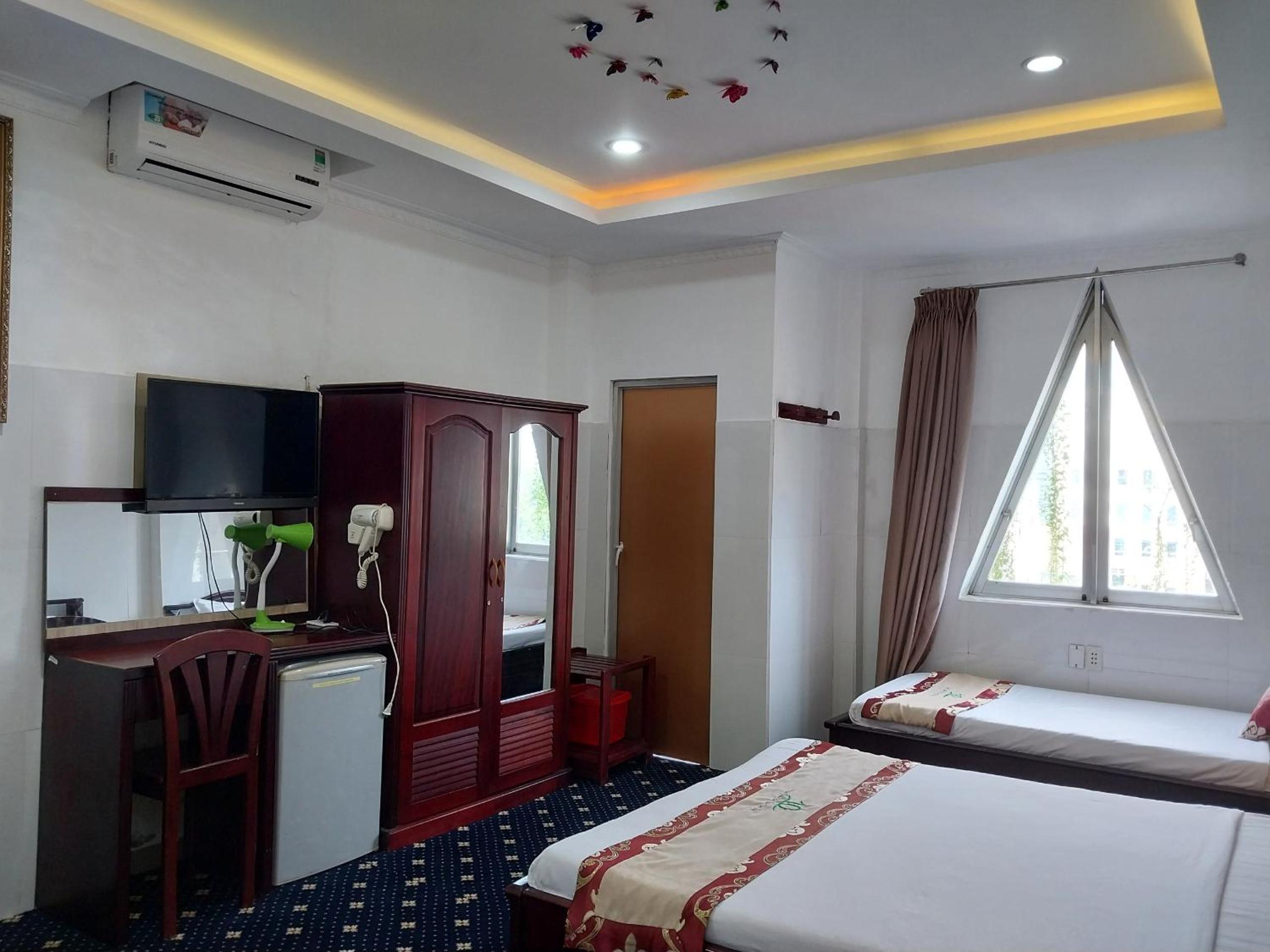 Triple Room with Balcony photo 3