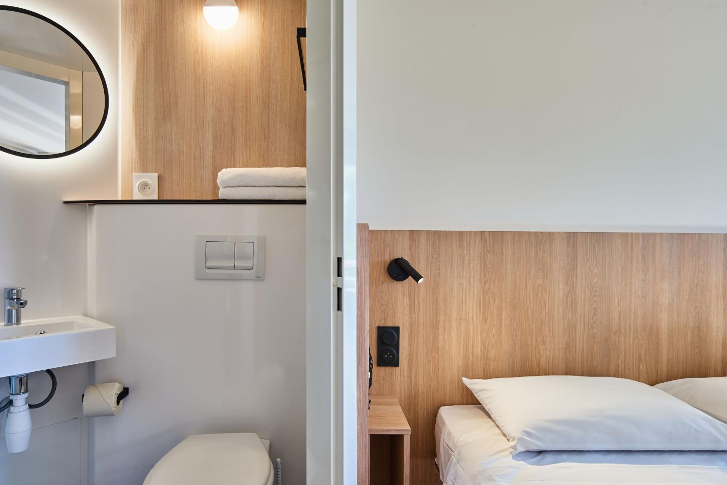 Twin Room - Photo 5