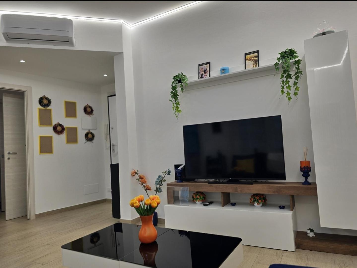 Two-Bedroom Deluxe Apartment with Balcony