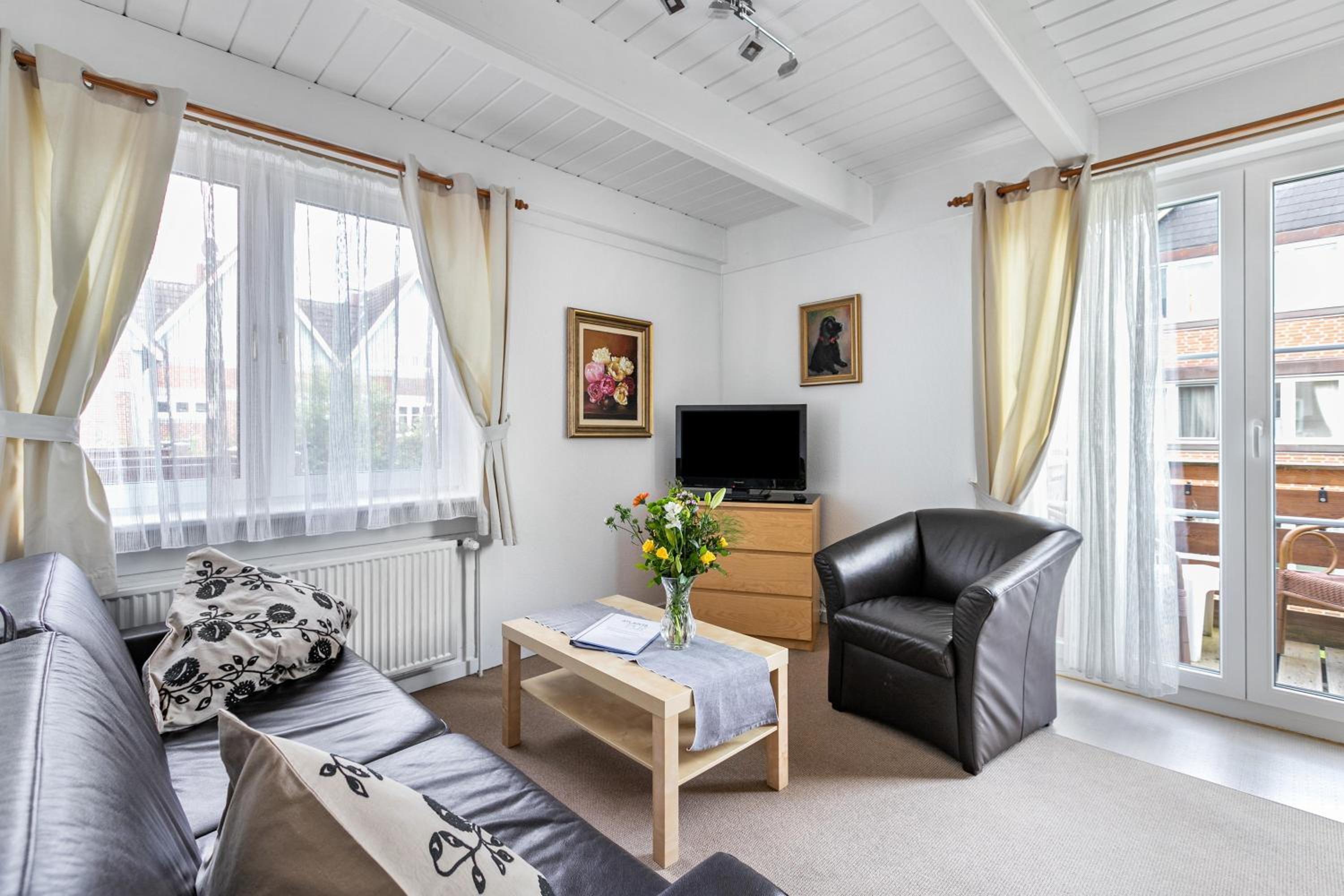 Superior One-Bedroom Apartment with Balcony