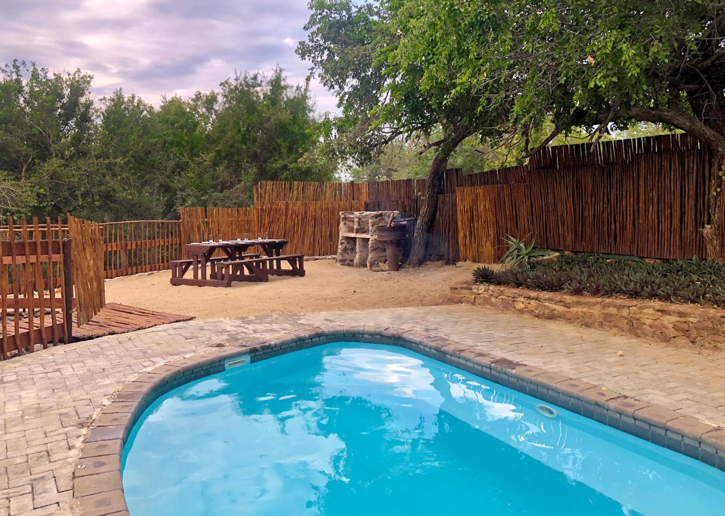 Villa with Private Pool - Photo 2