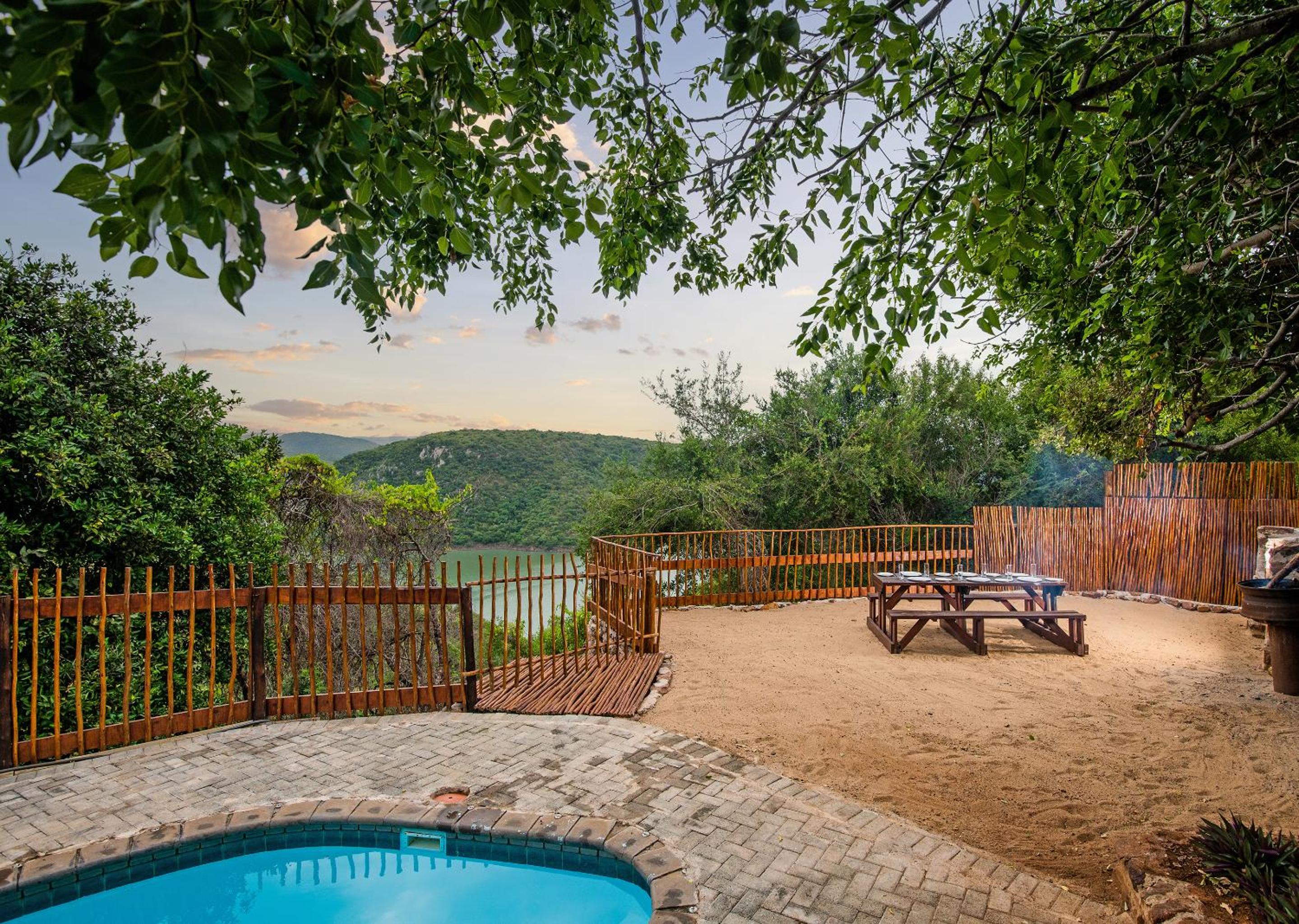 Villa with Private Pool - Photo 3