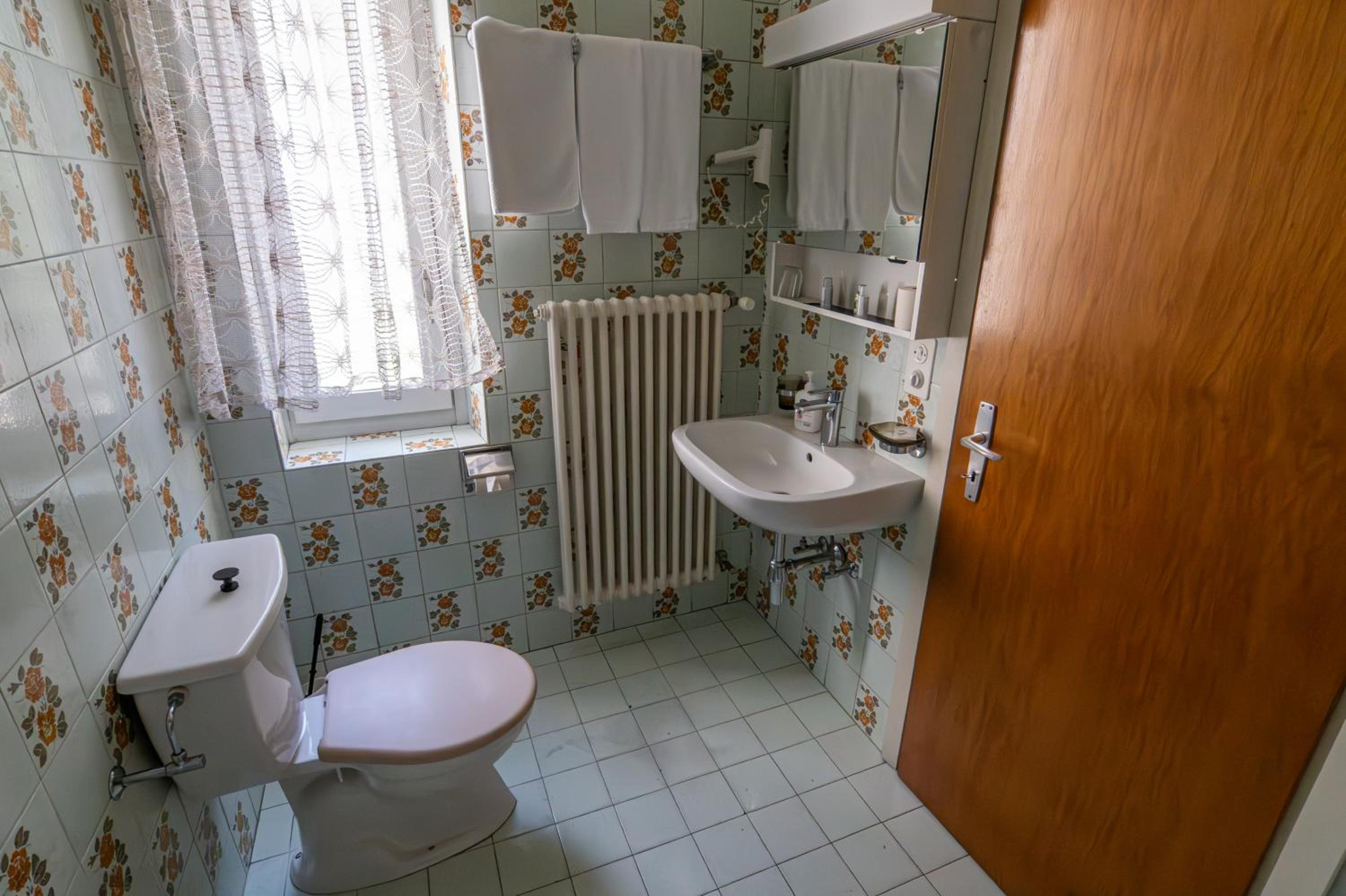 Quadruple Room - Photo 5