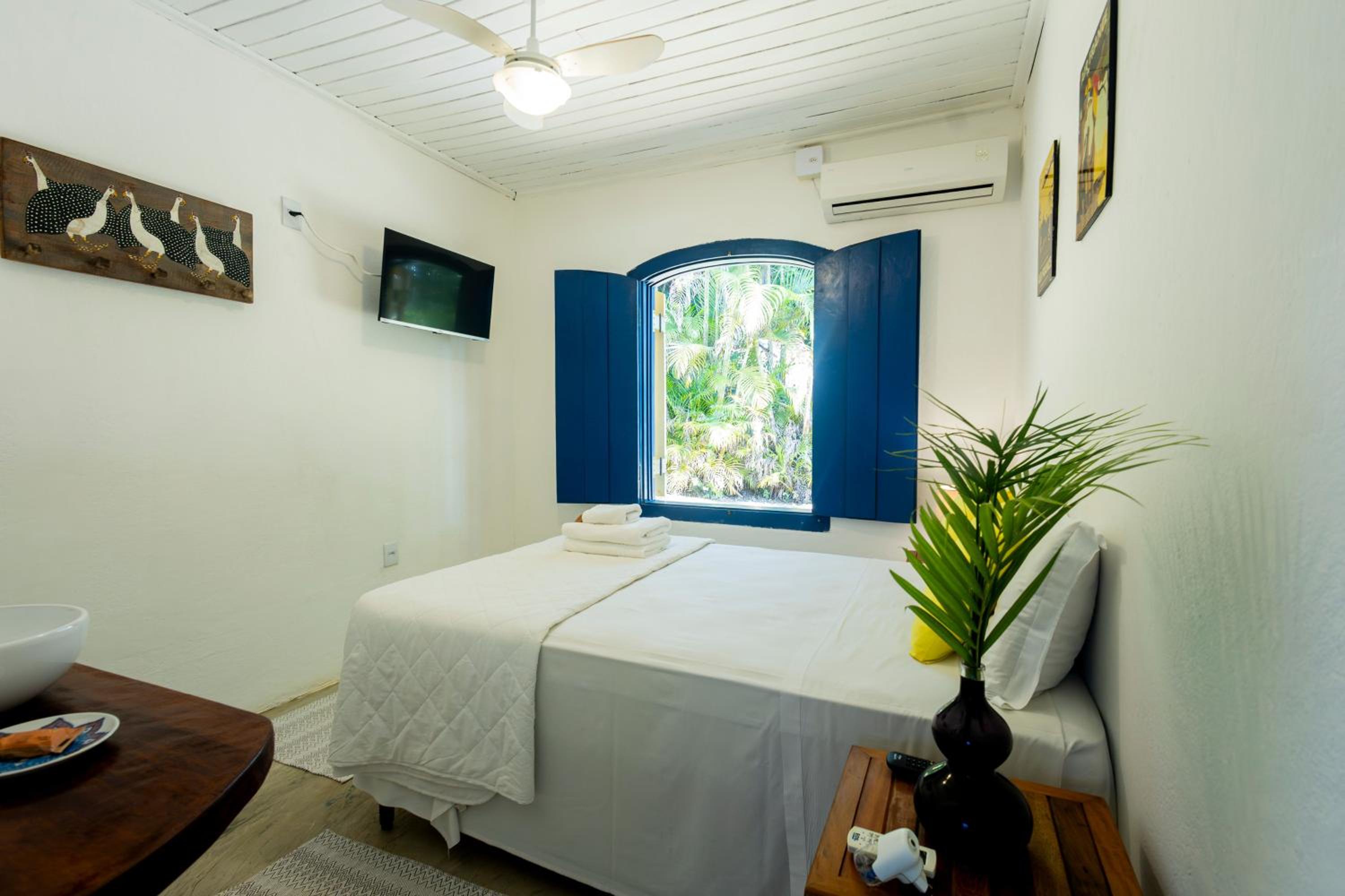 Deluxe Suite photo 2
