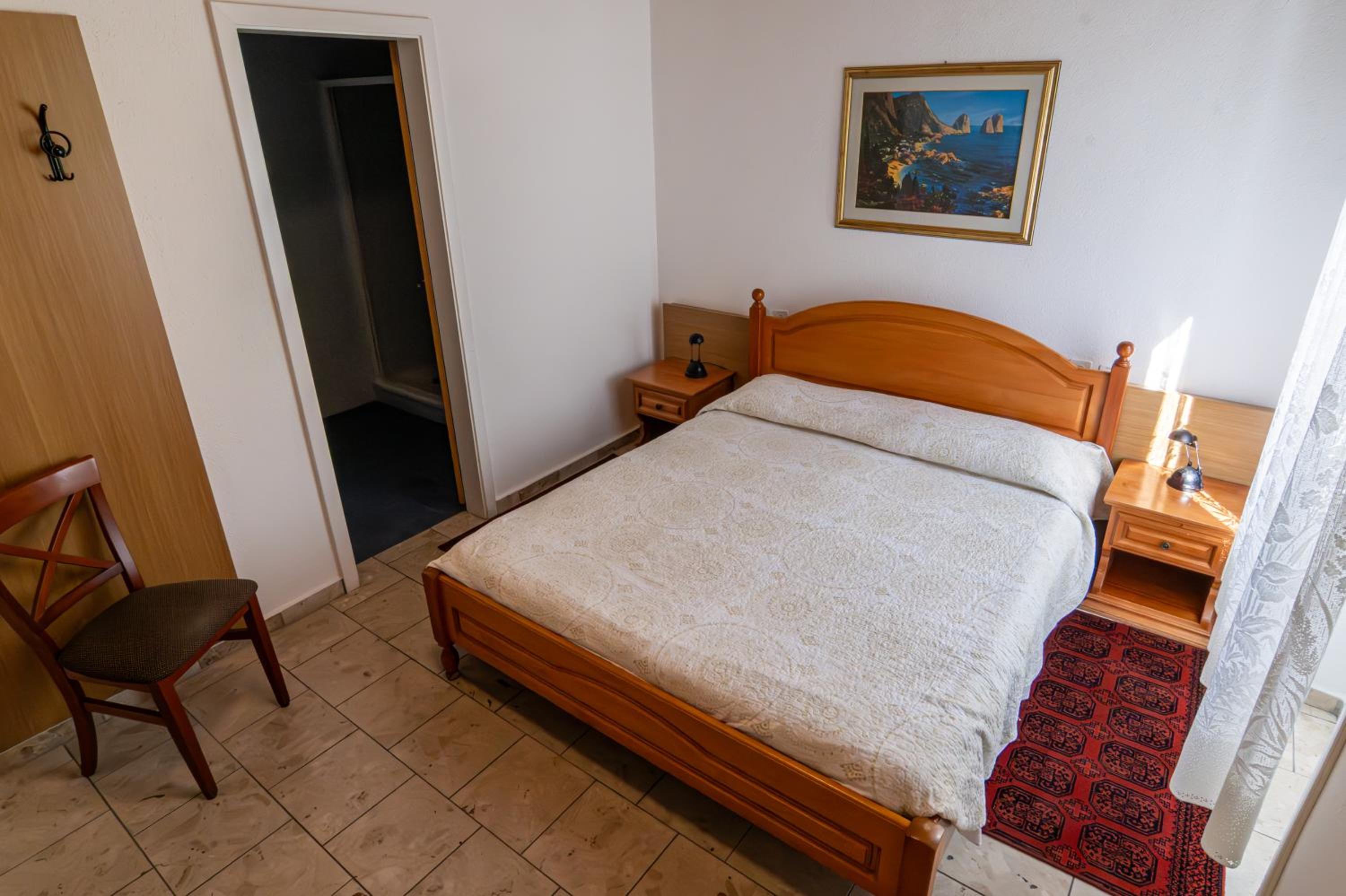 Double or Twin Room - Photo 7