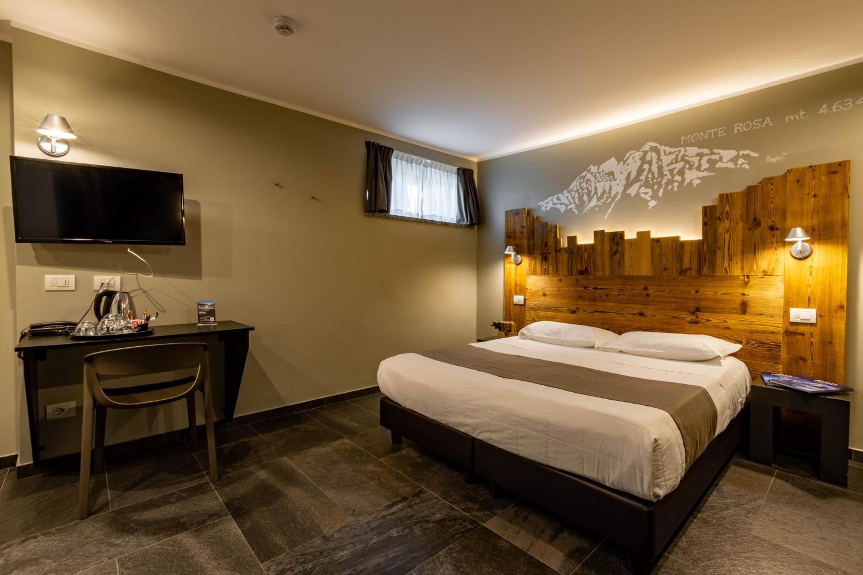Economy Quadruple Room