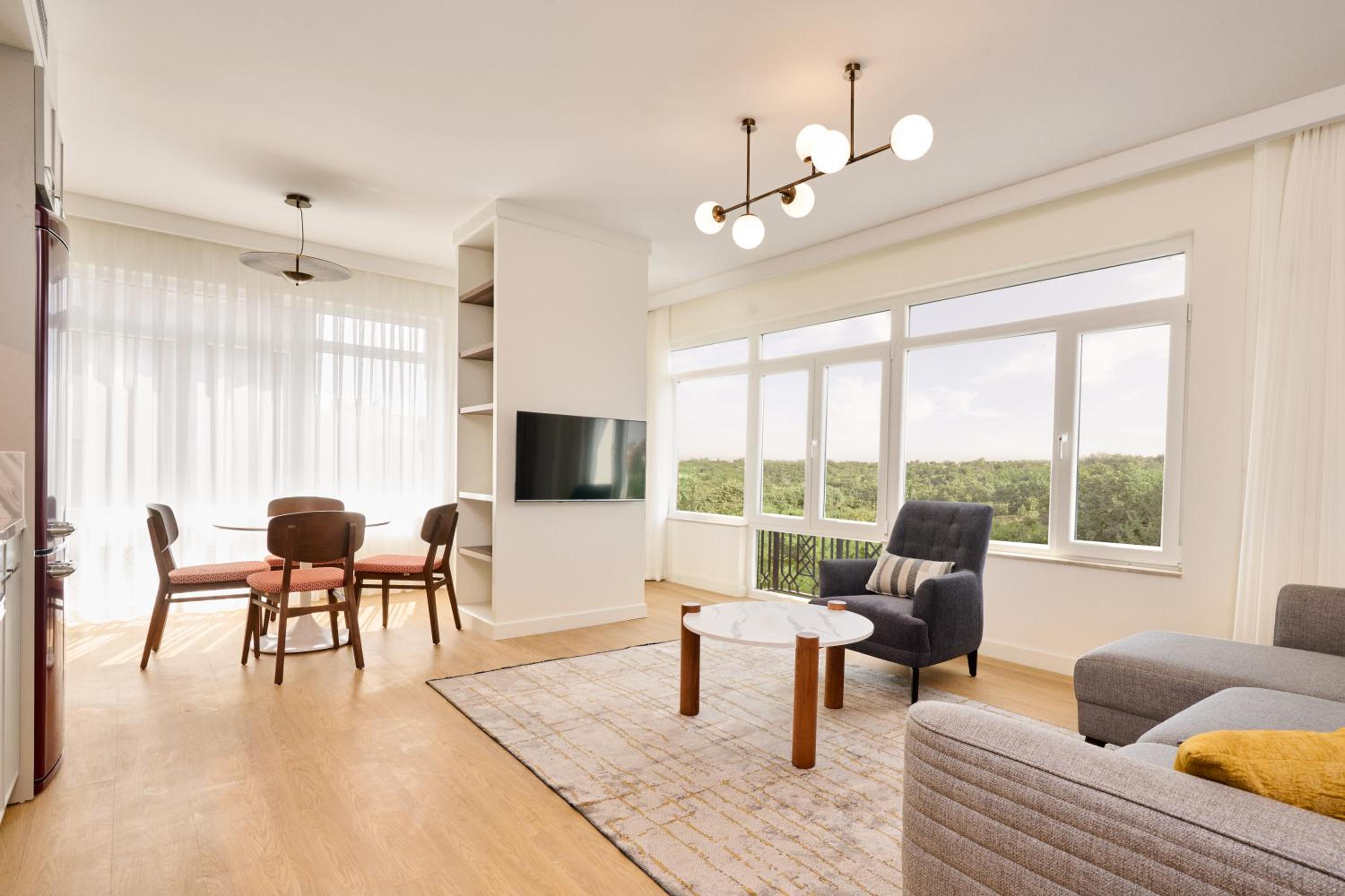 One-Bedroom Apartment with Garden View photo 2
