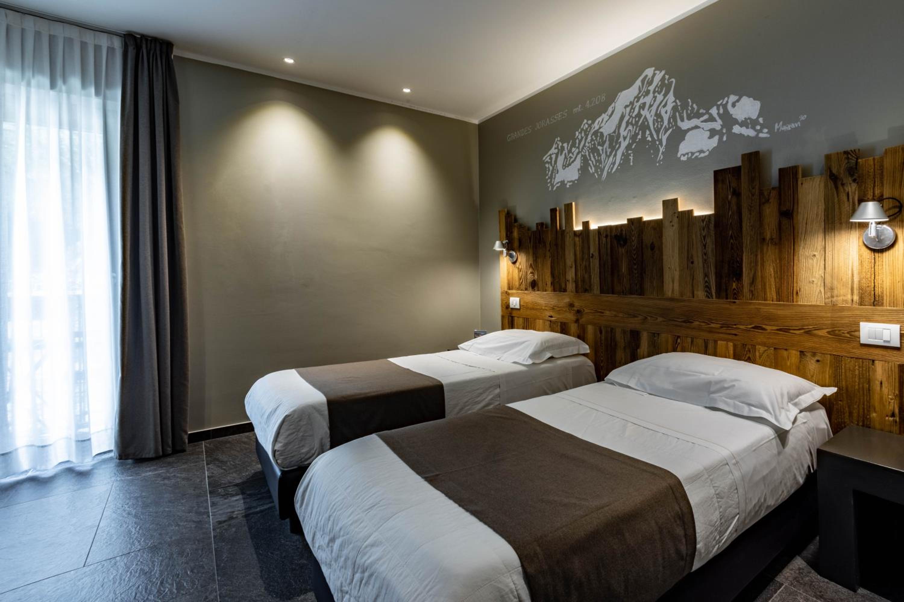 Classic Twin Room