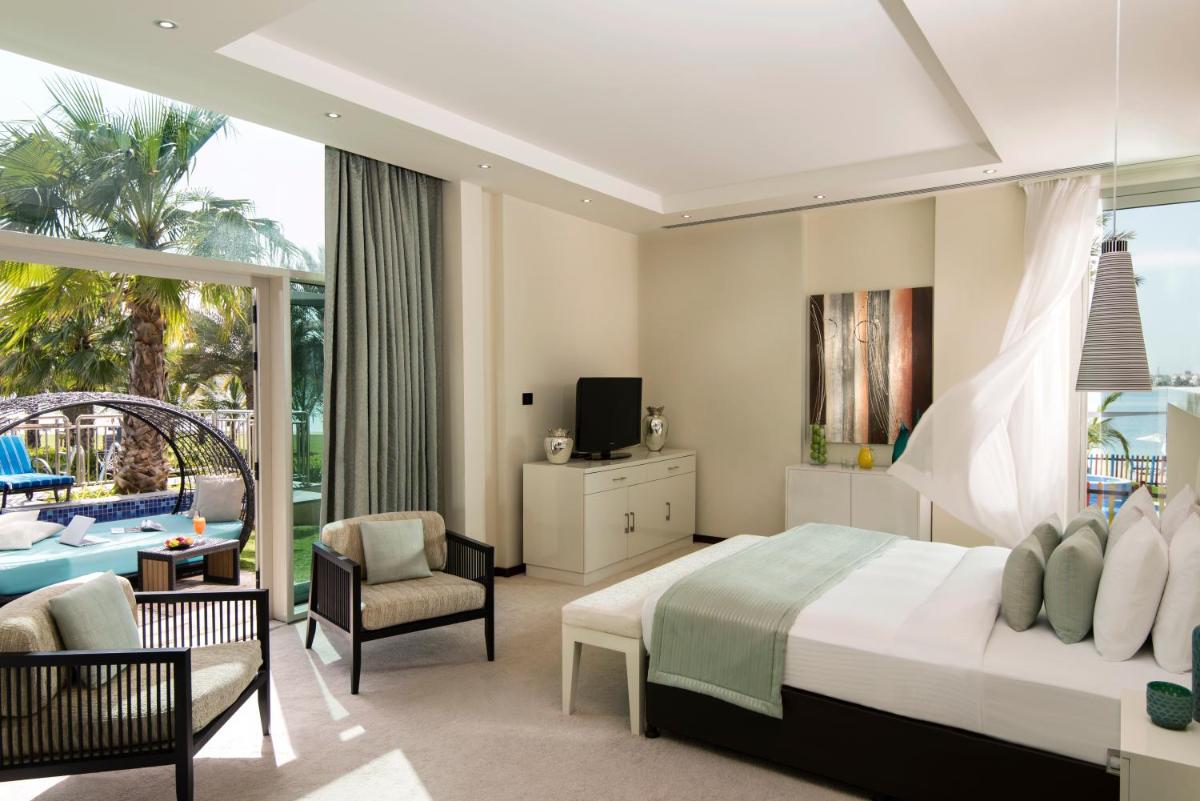Wellness Room with Pool Access
