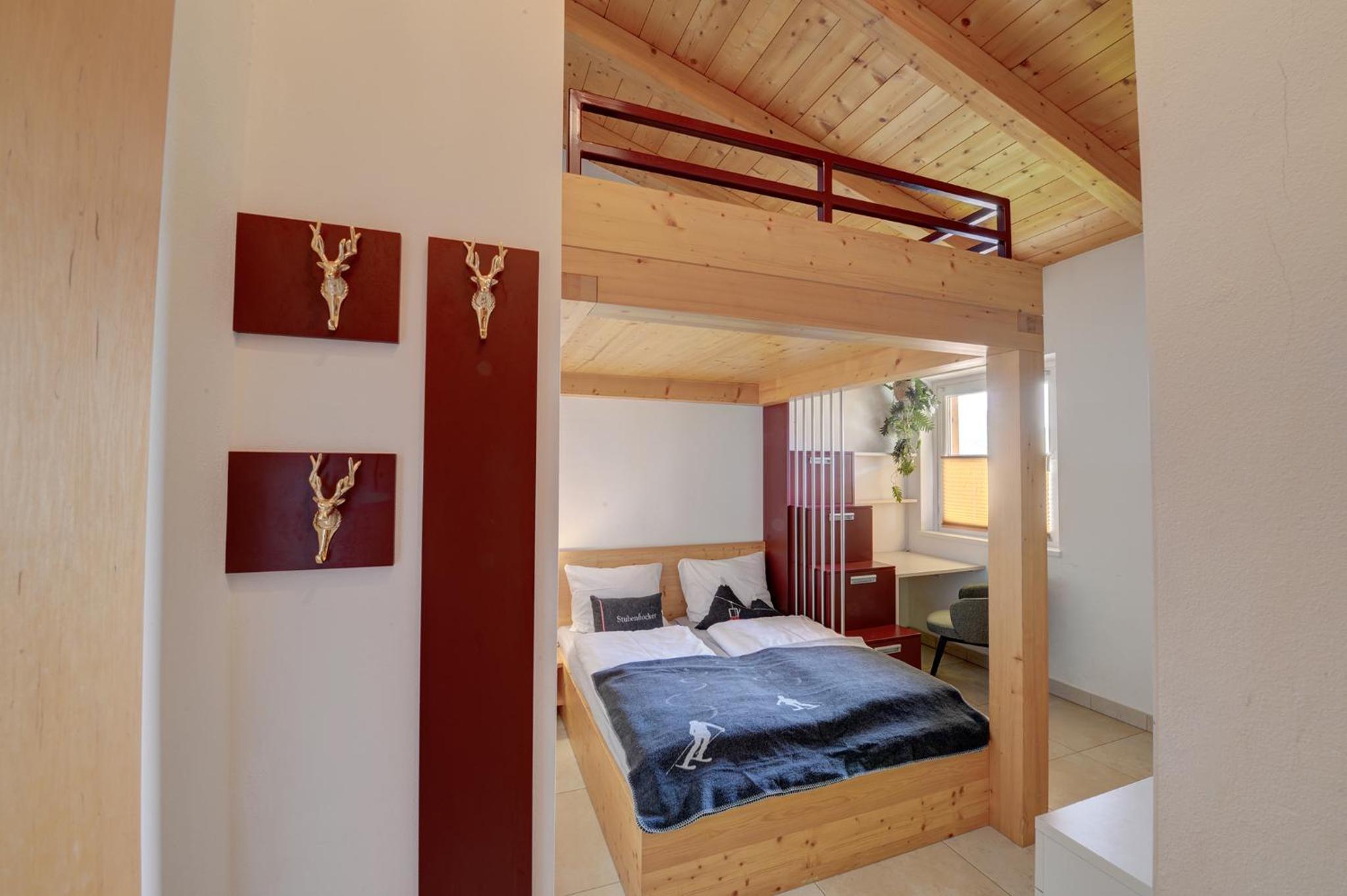 Penthouse Apartment With Historic View photo 3