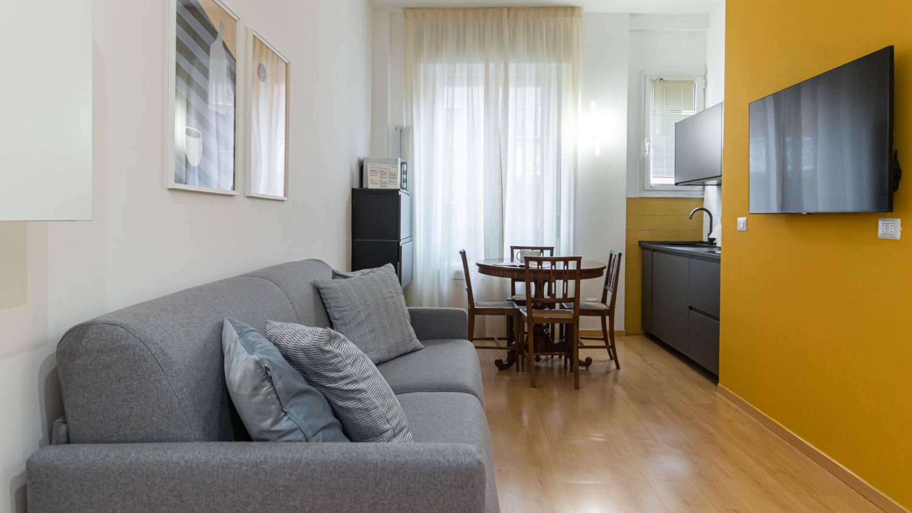 One-Bedroom Apartment