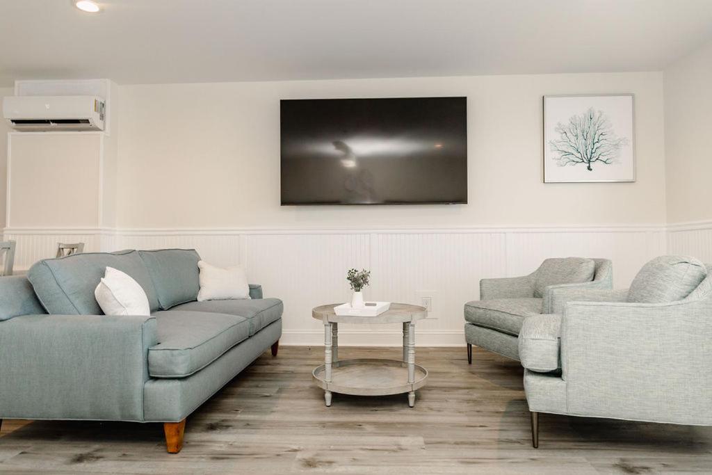Studio Apartment photo 2