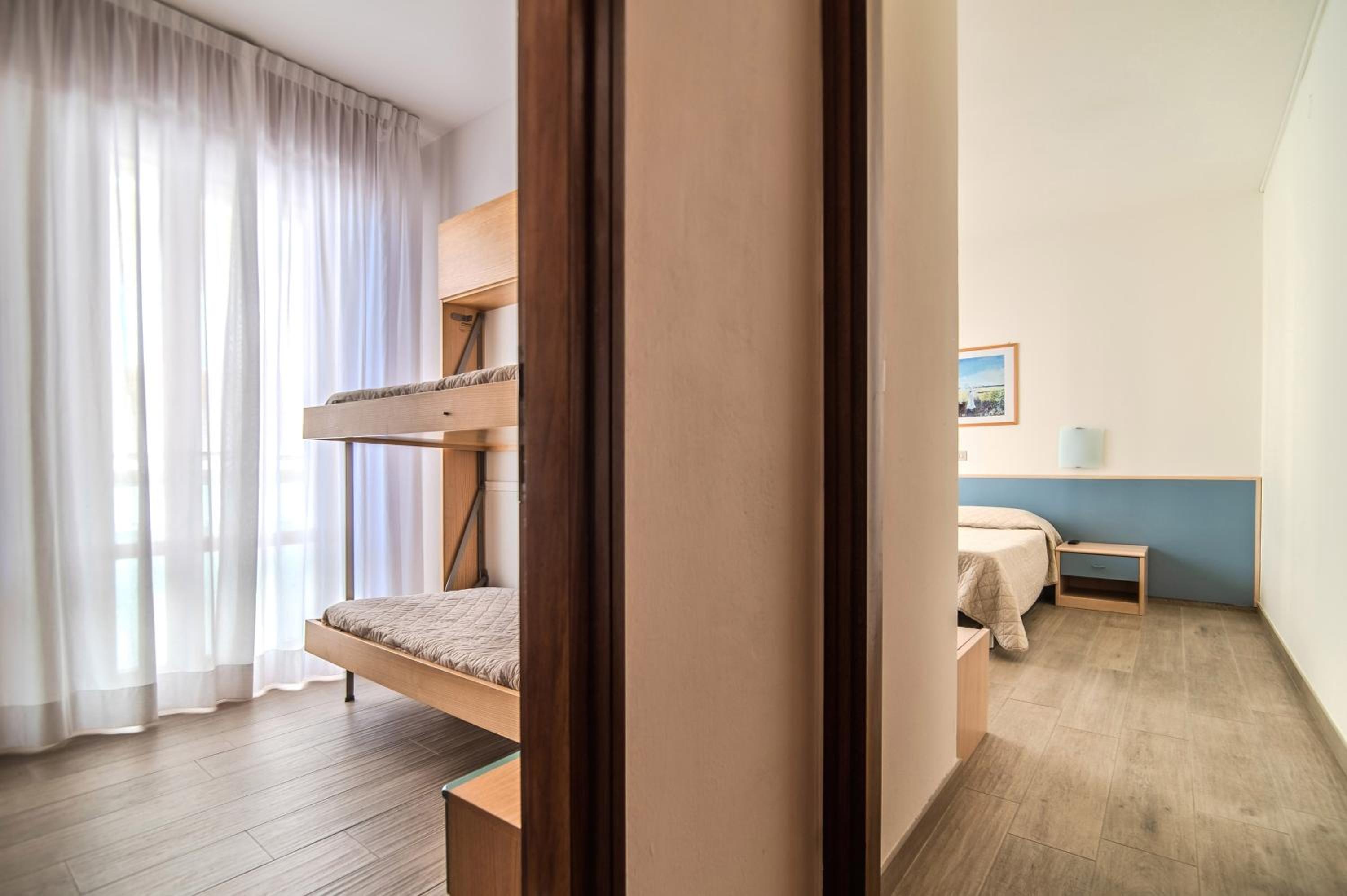 Two Connecting Rooms with Side Sea View photo 1