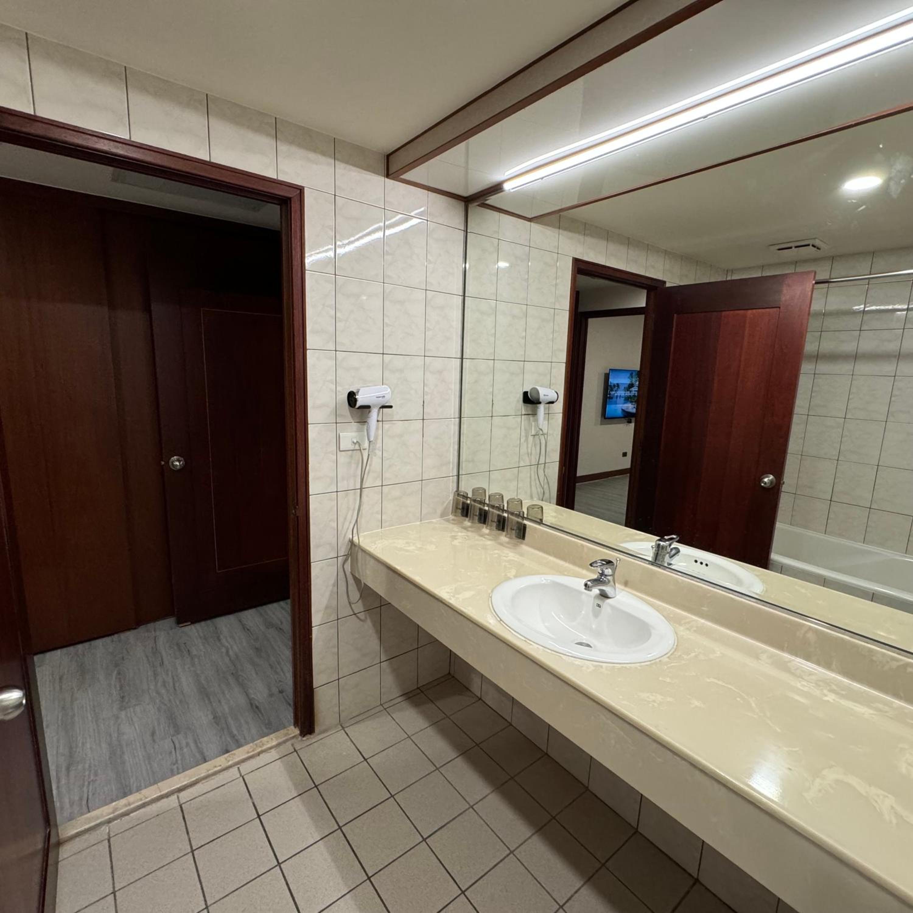 Standard Triple Room Without Window