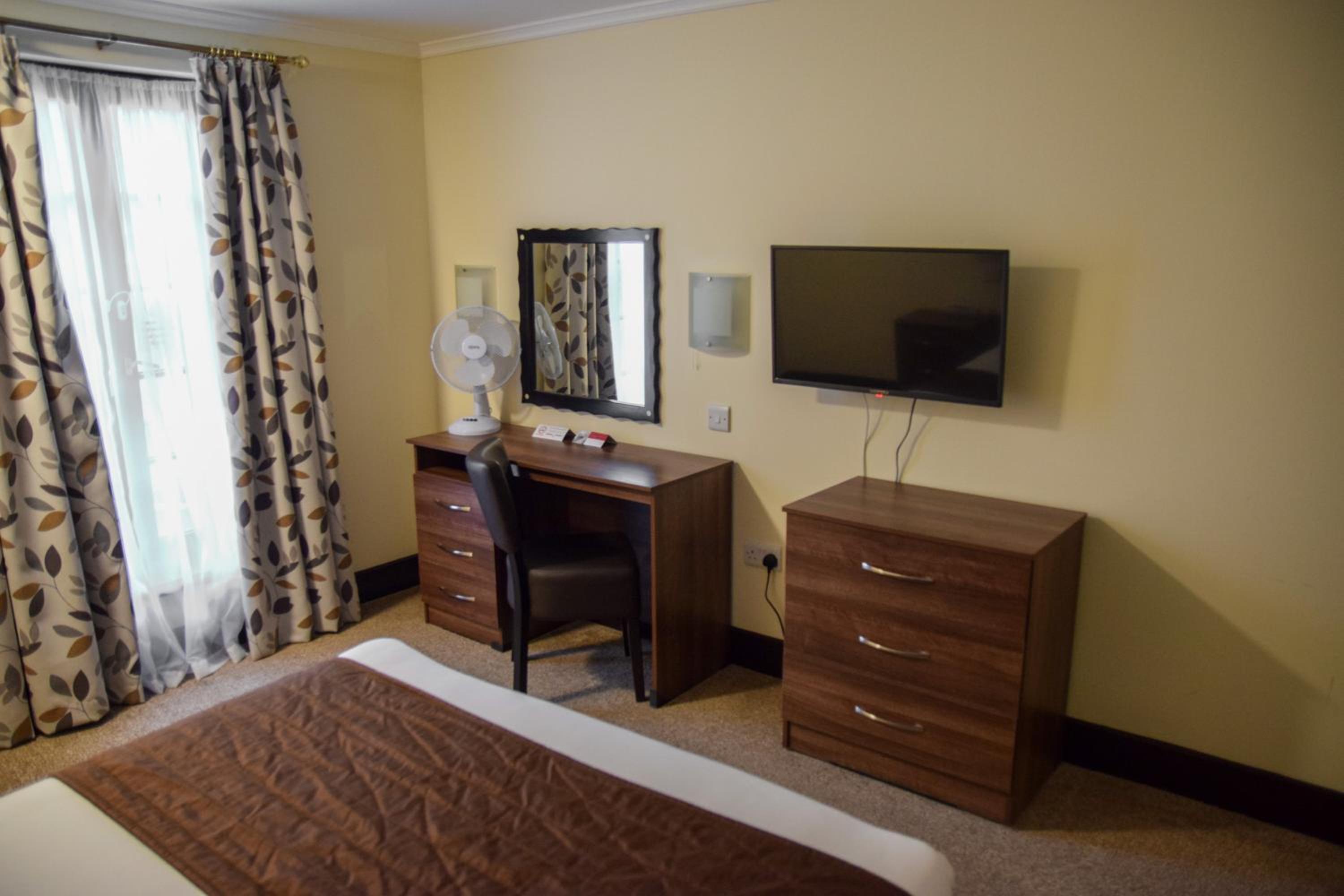 Double Room - Photo 11