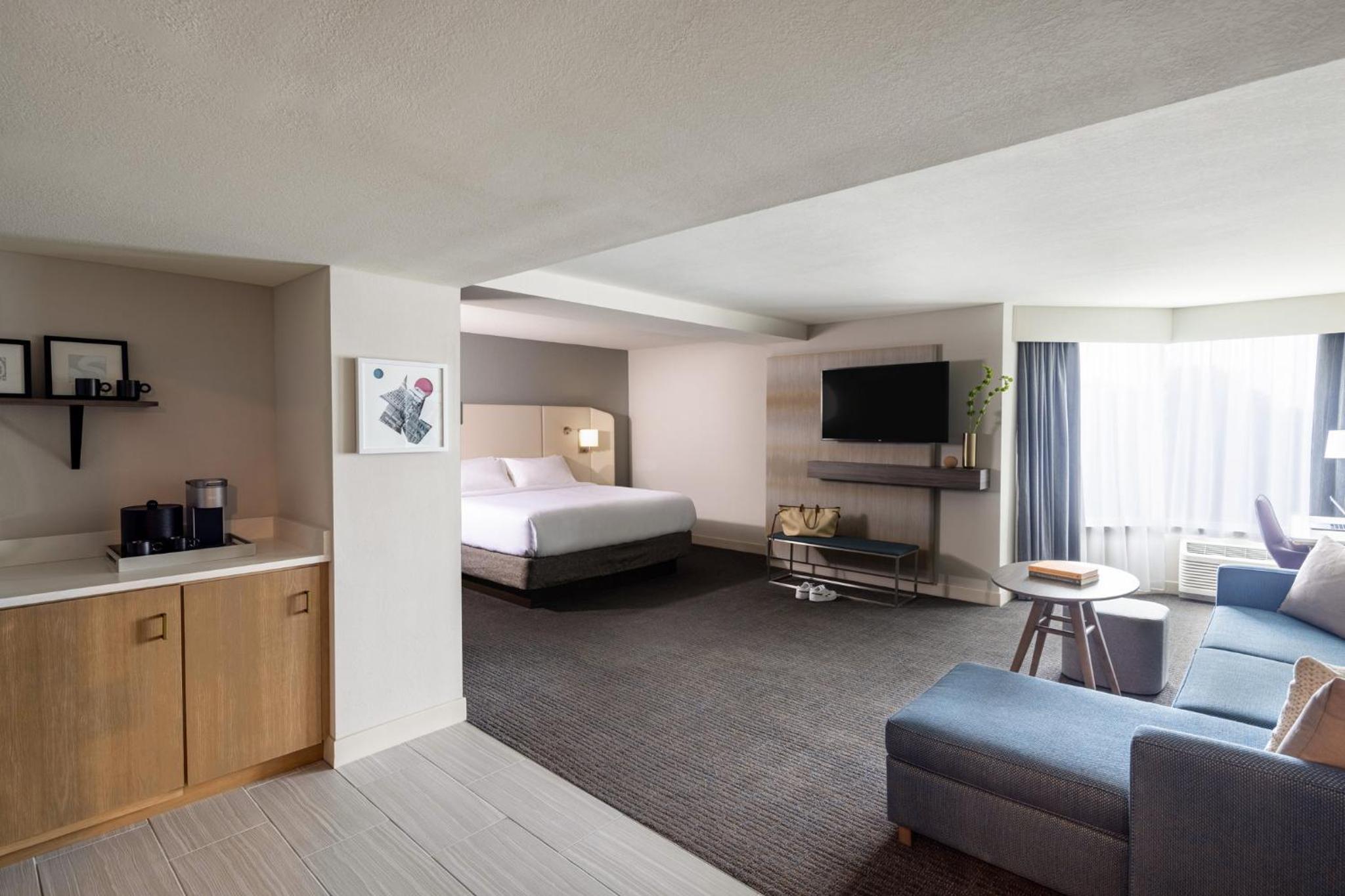 Junior King Suite - Photo 6