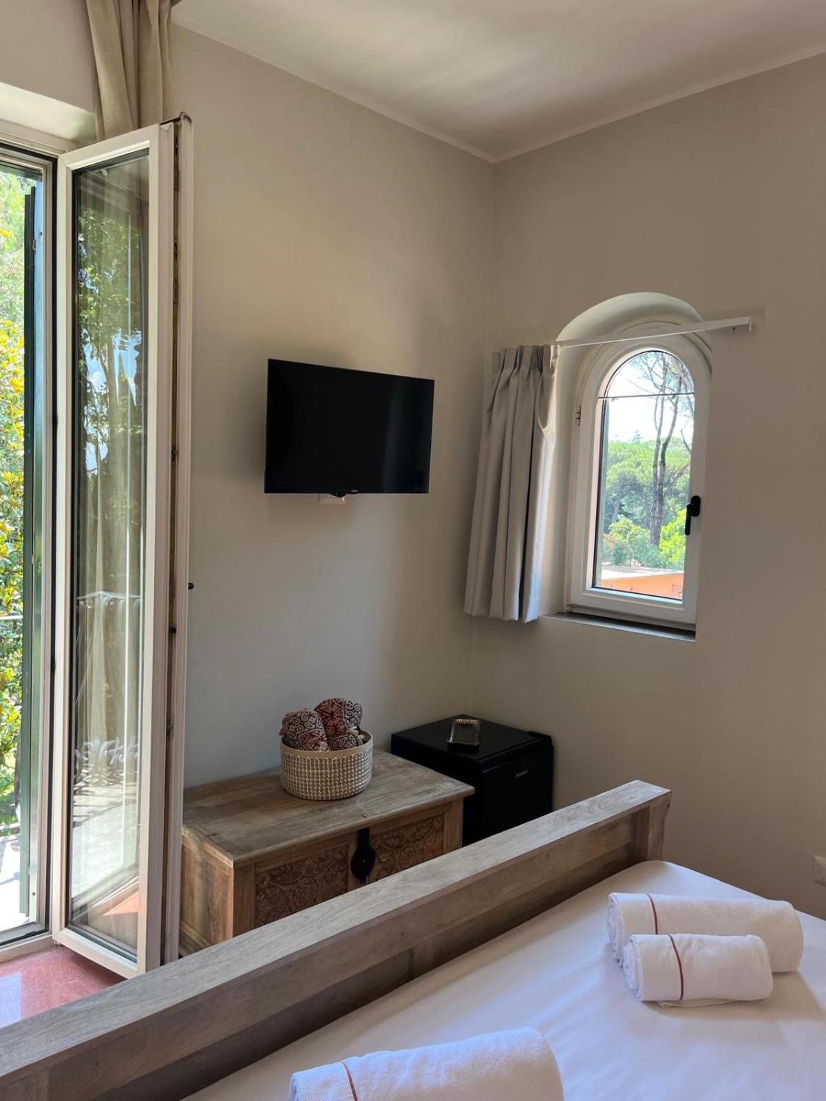 Double Room with Pool View photo 1