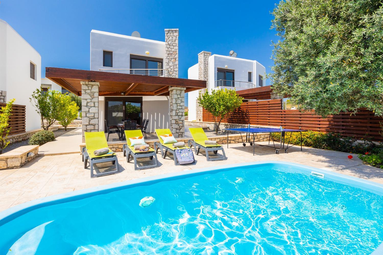 Villa photo 3