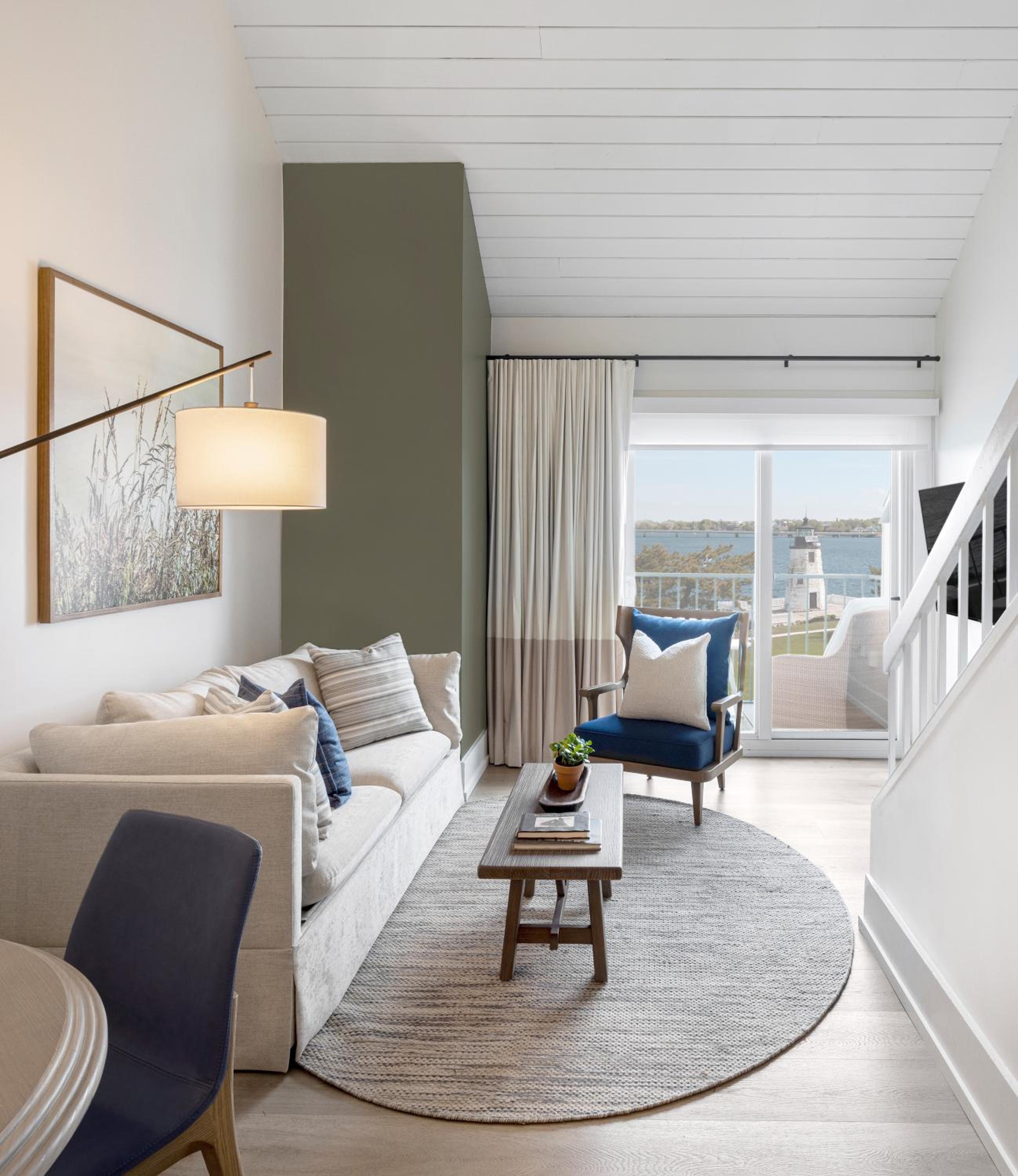 Bi-Level Suite Balcony - Photo 1