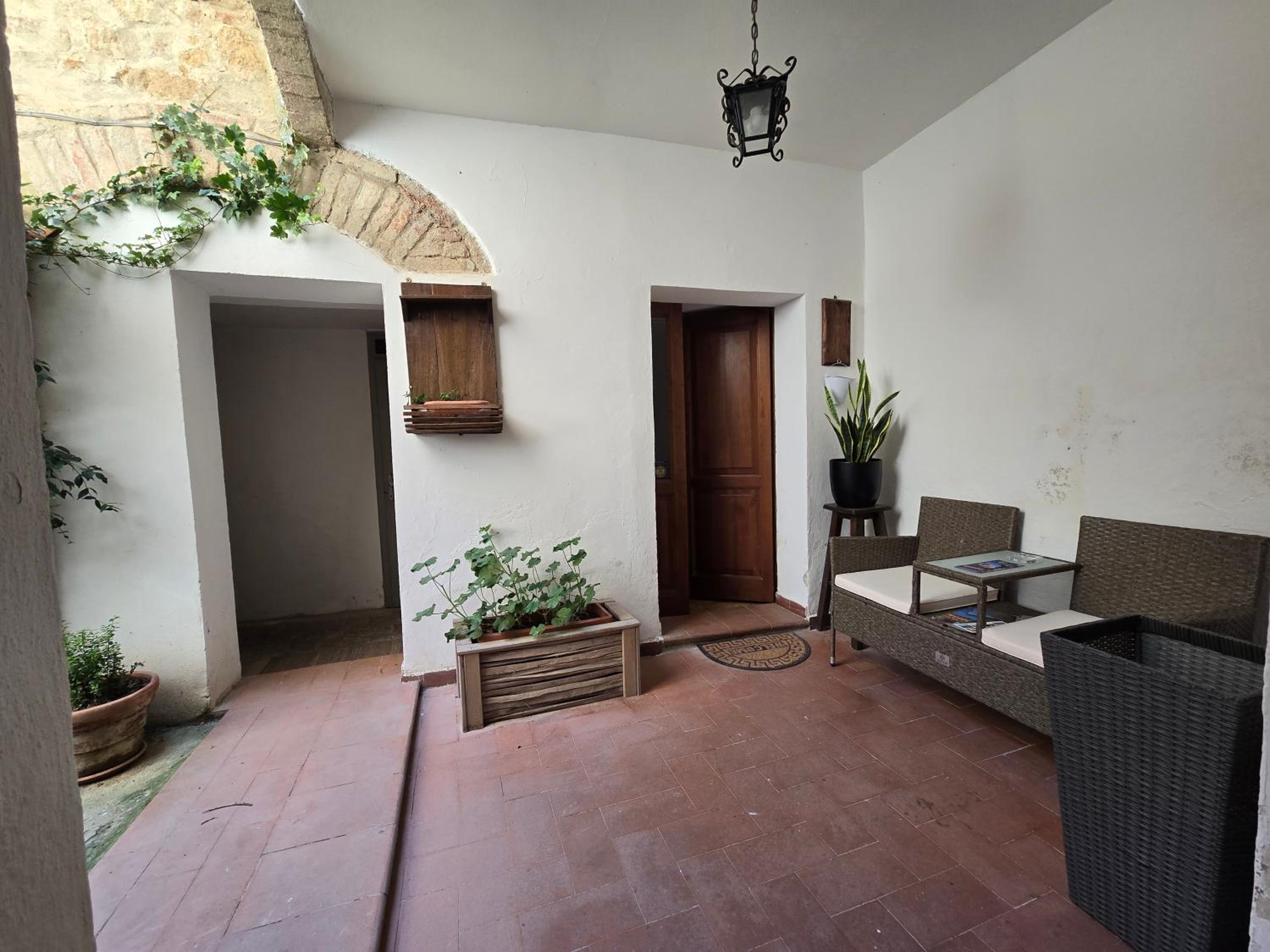 One-Bedroom Apartment - Photo 20