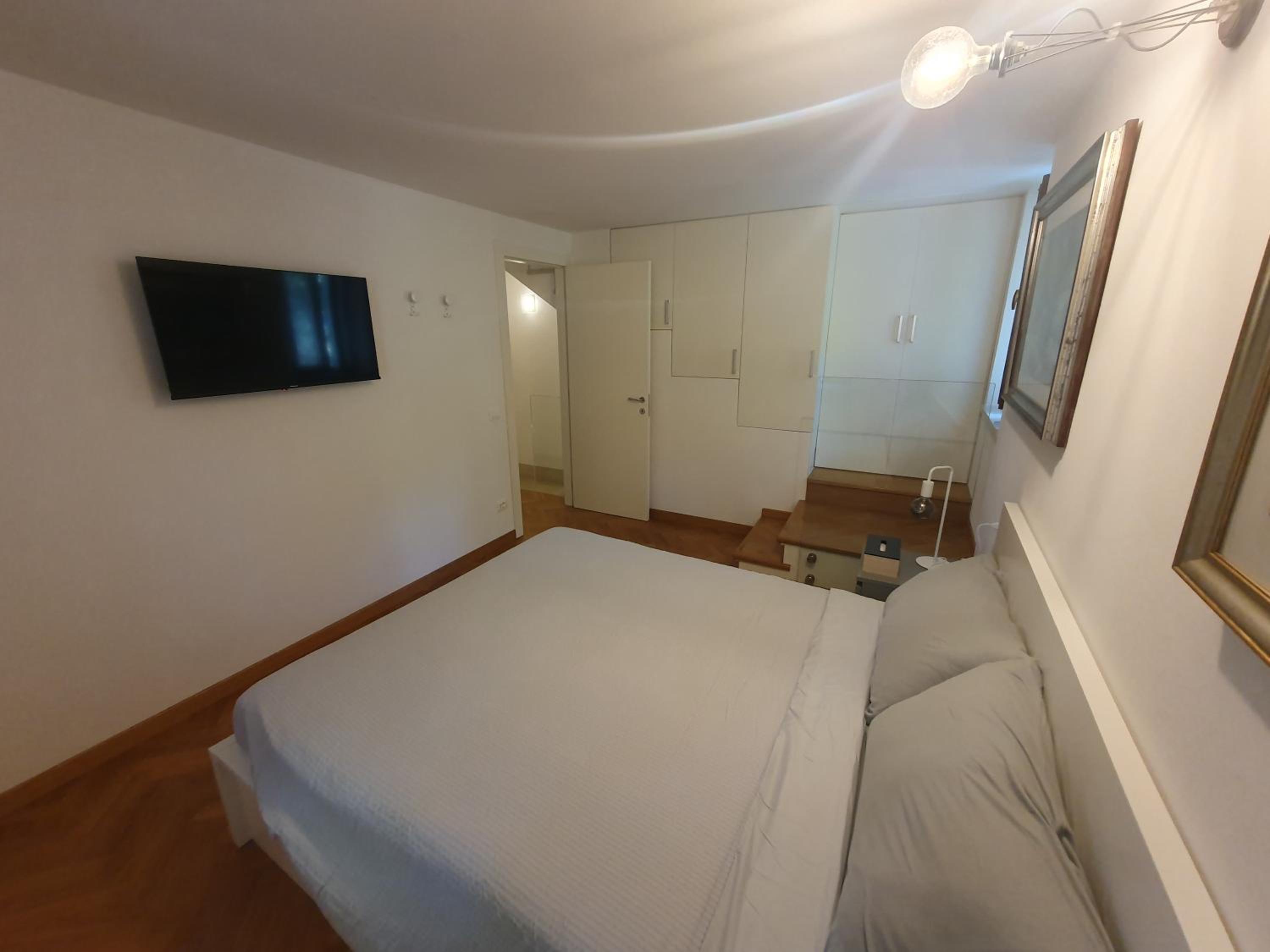 Double Room with Private Bathroom photo 2