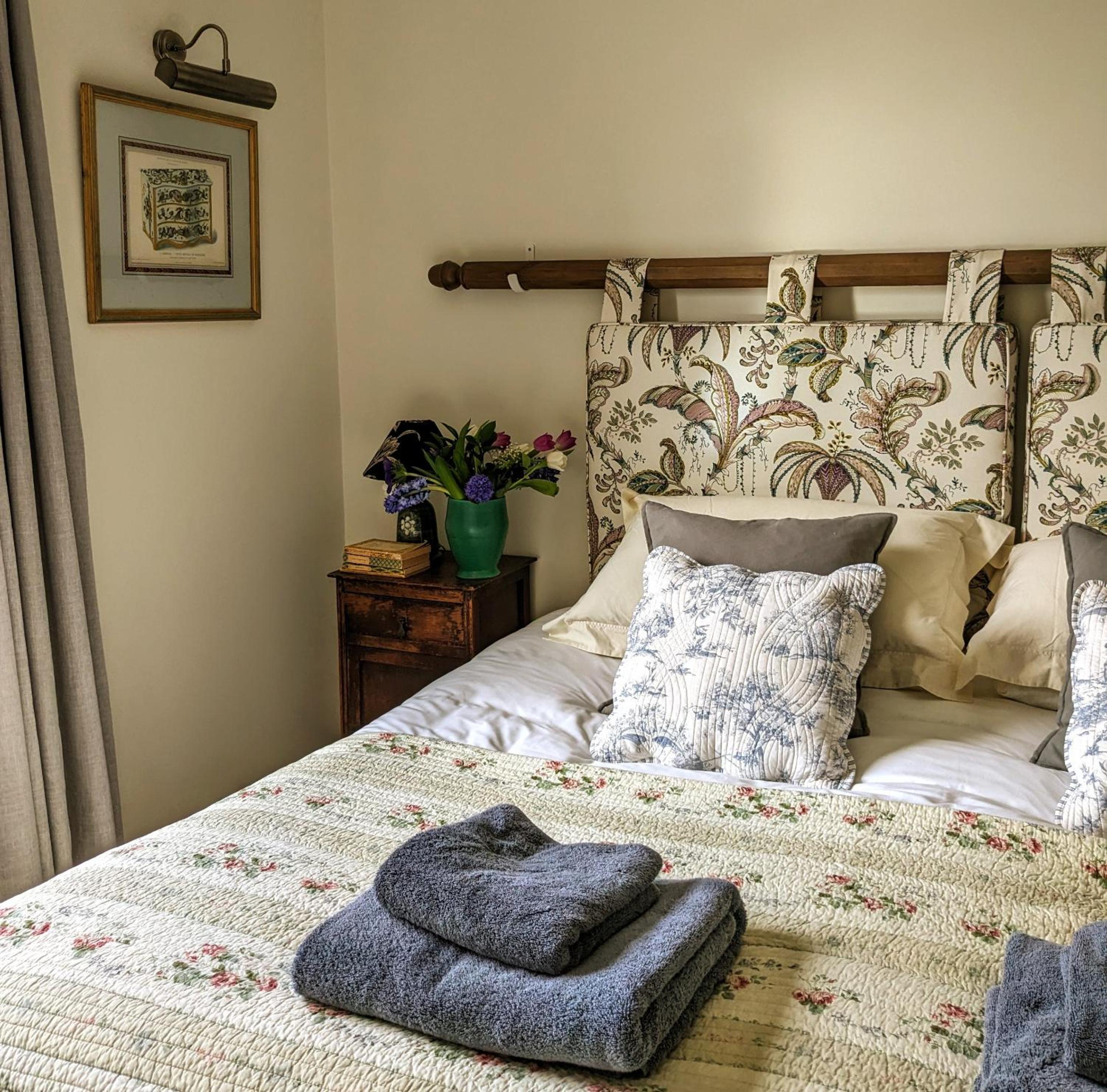 One-Bedroom Apartment with Garden View photo 2