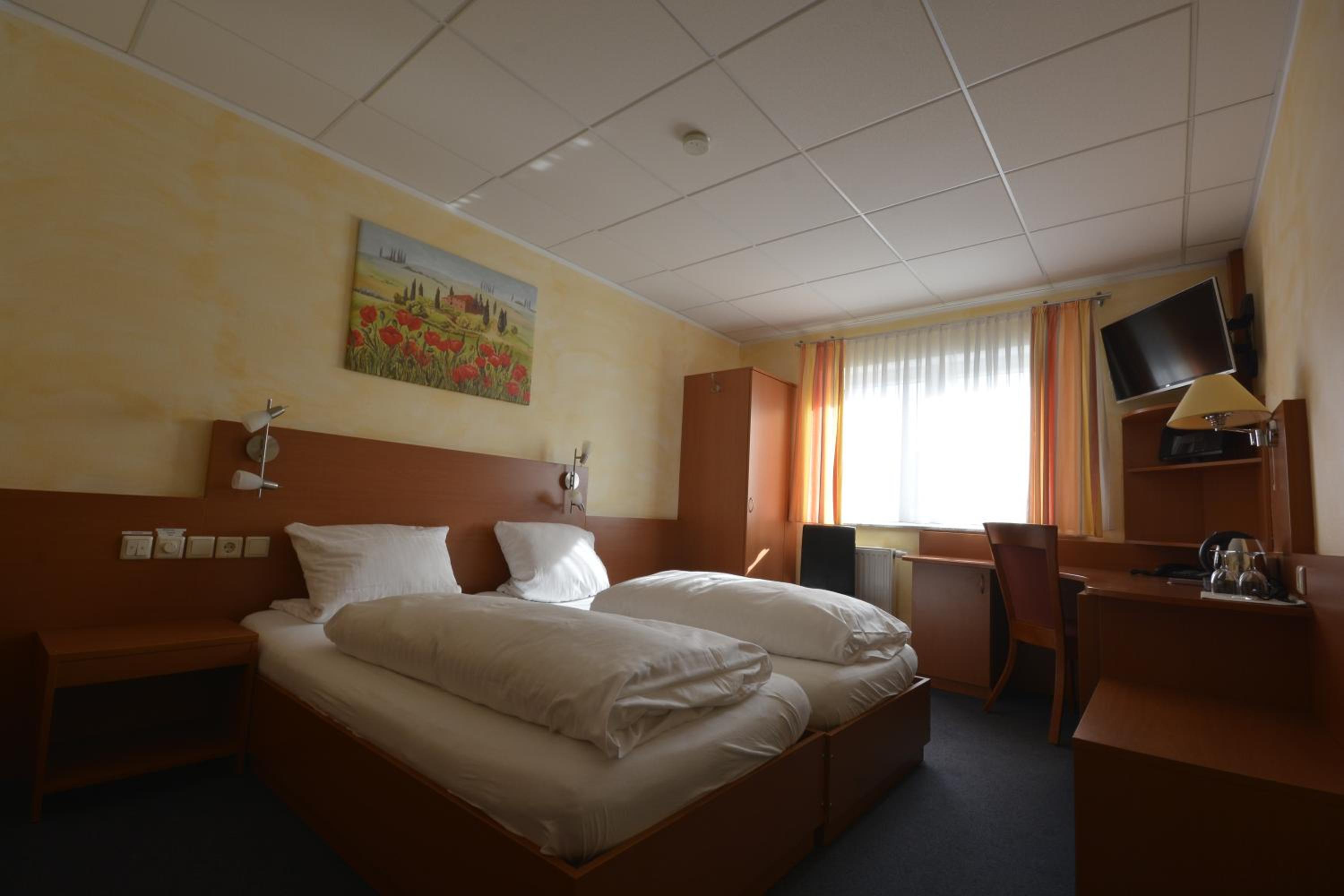 Double Room - Photo 4
