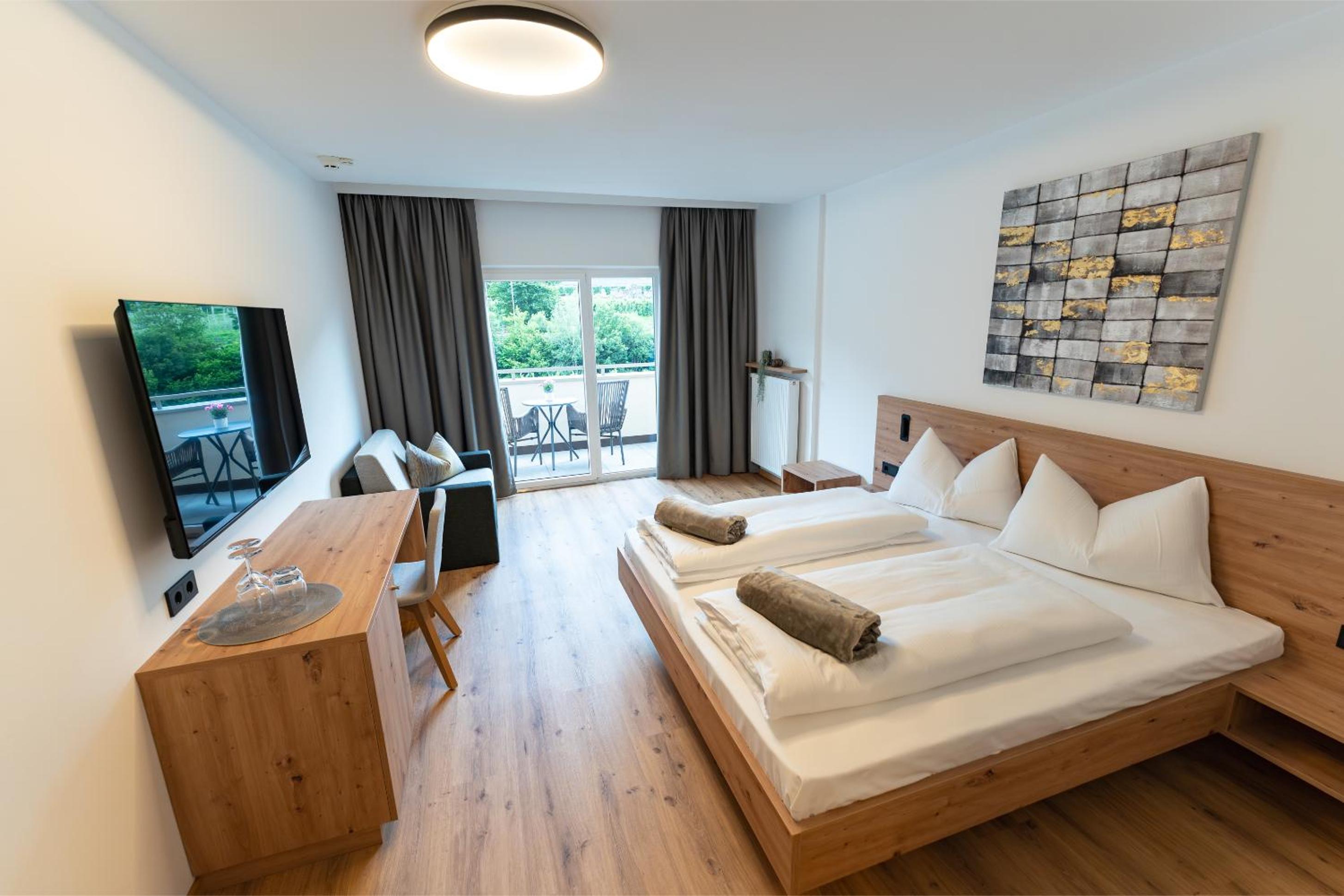 Triple Room with Balcony and Mountain View photo 1