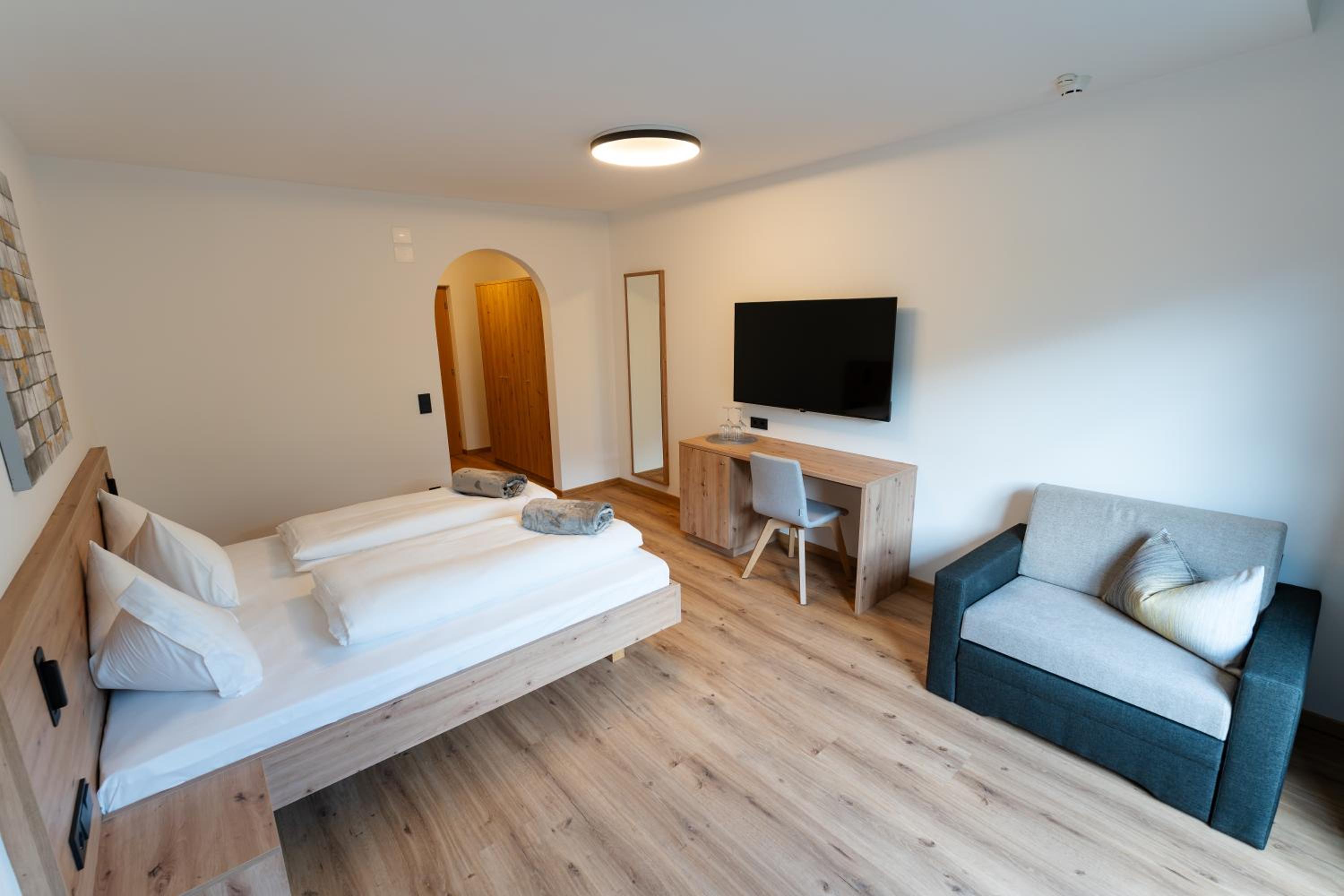 Triple Room with Balcony and Mountain View photo 3