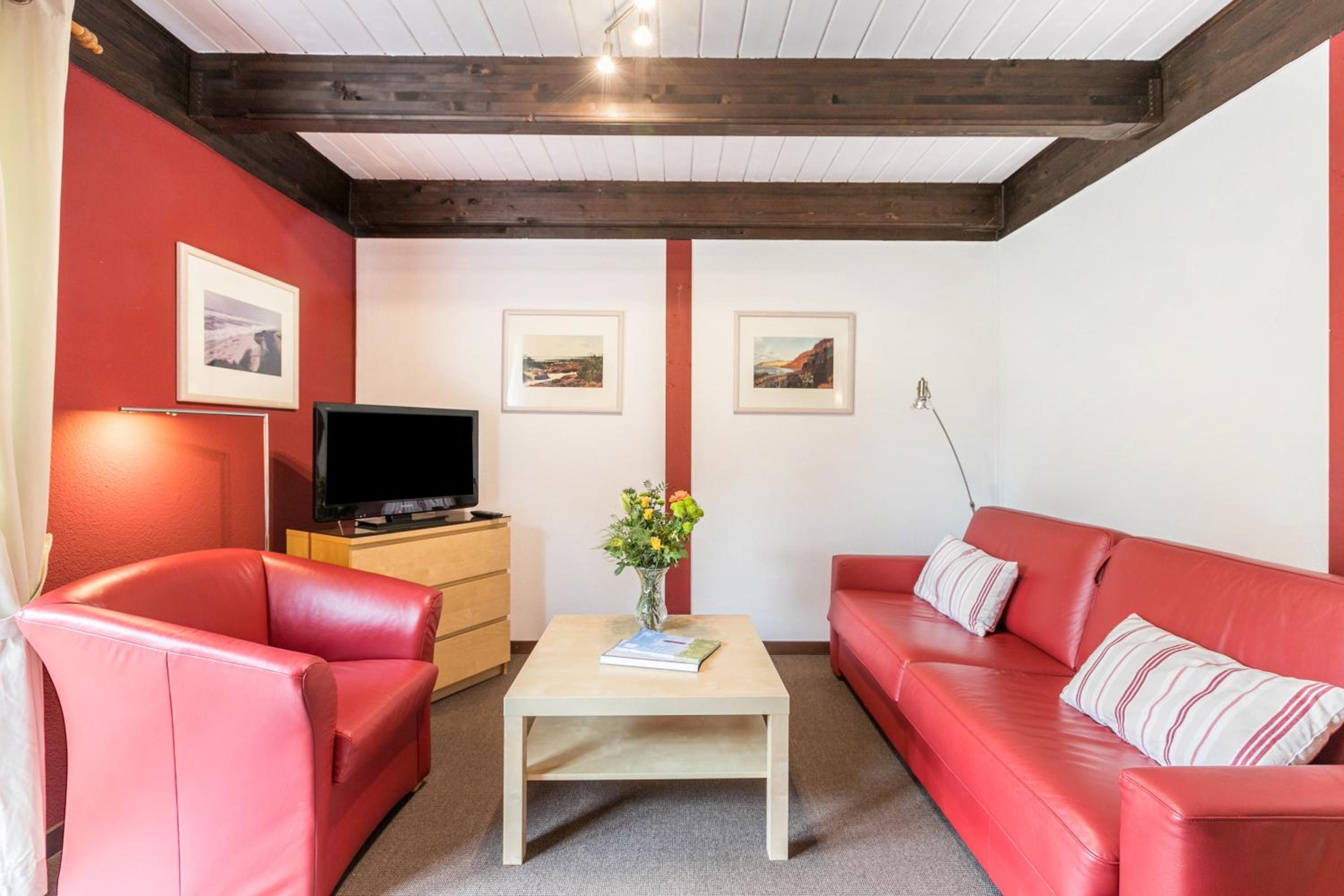 One-Bedroom Apartment with Garden View
