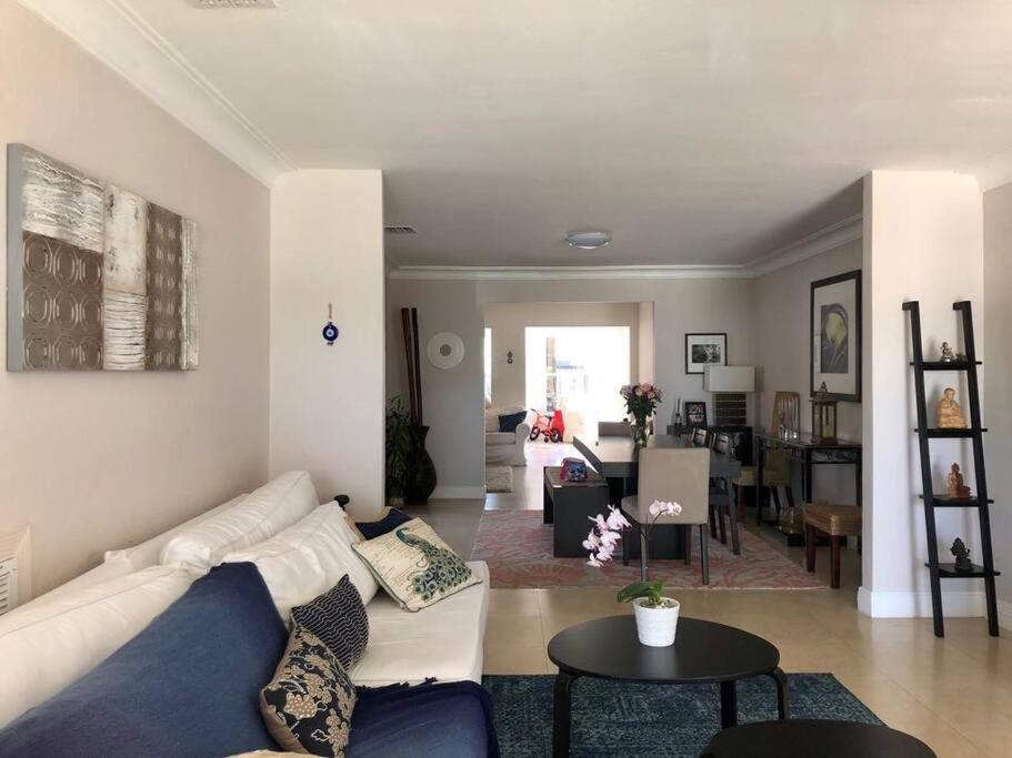 Four-Bedroom House photo 1