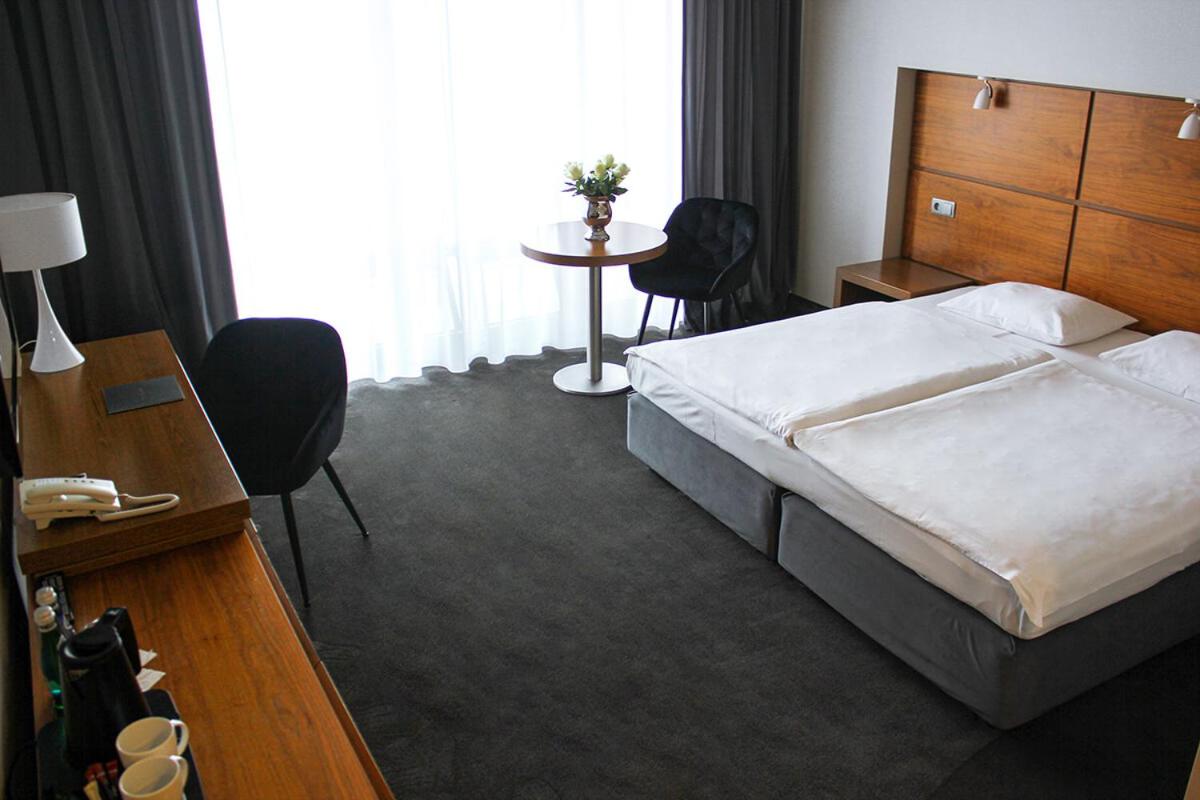 Premium Double or Twin Room photo 1