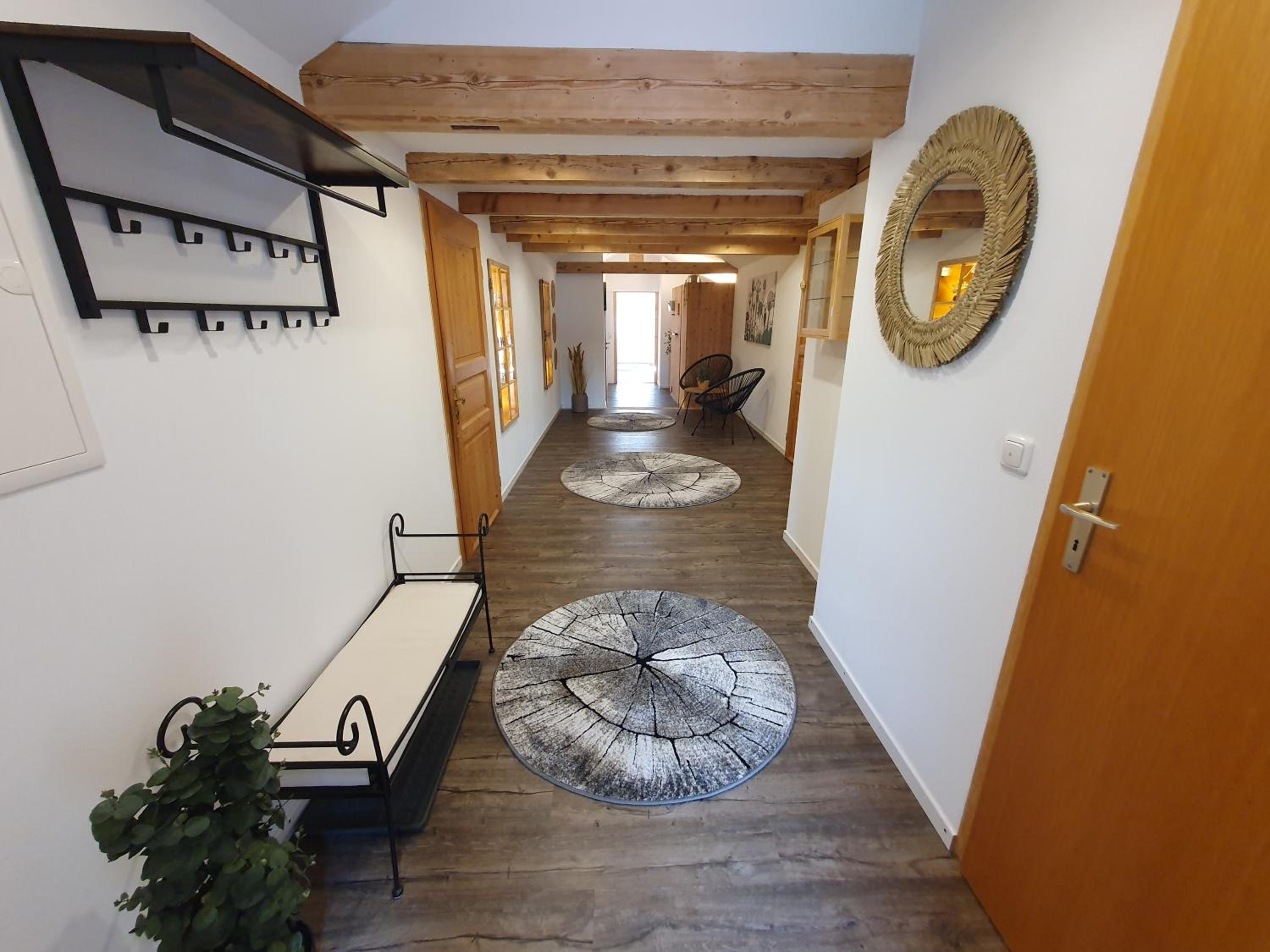 Apartment With Mountain View photo 3