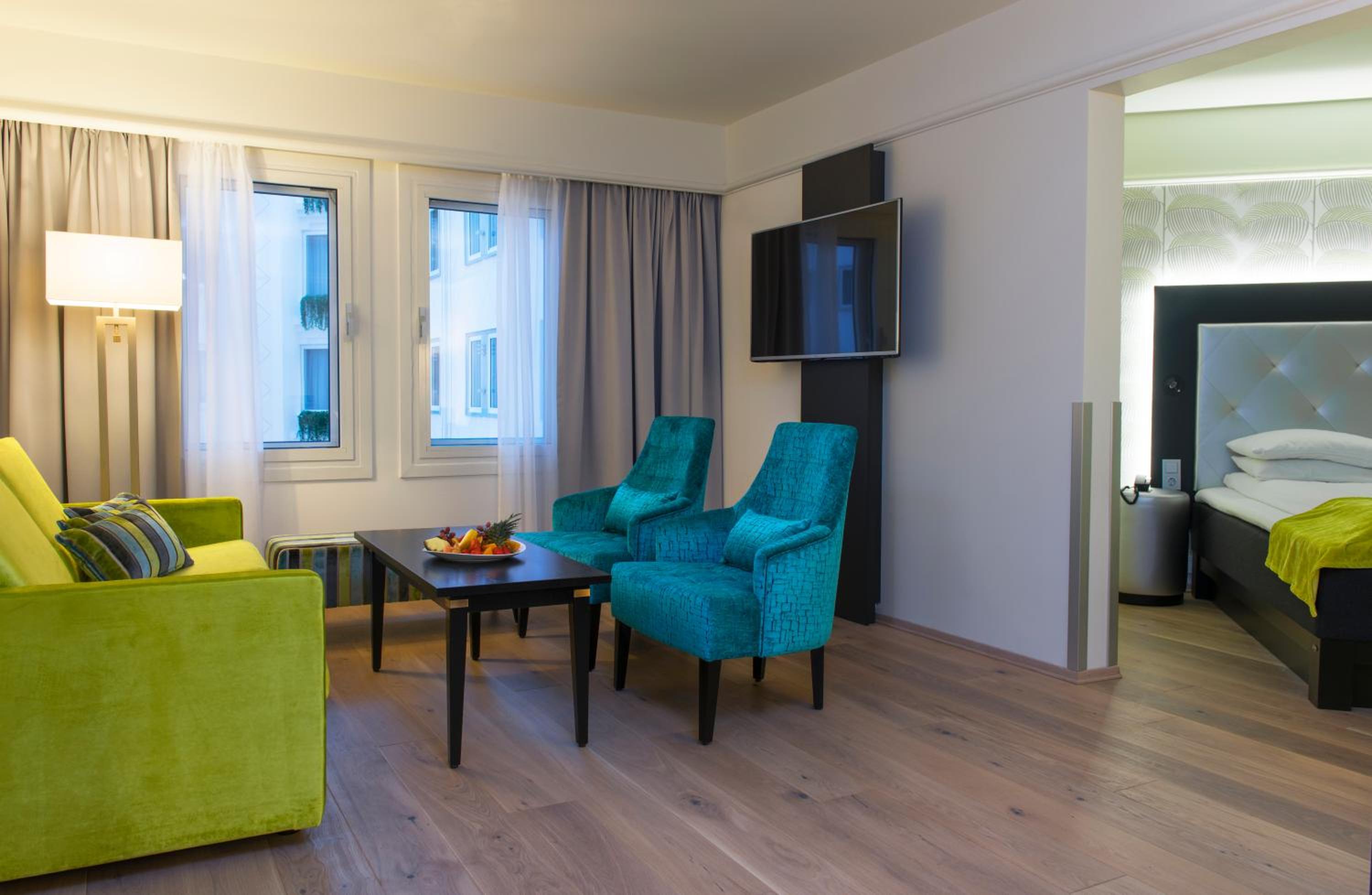 Business Double or Twin Room - Photo 1