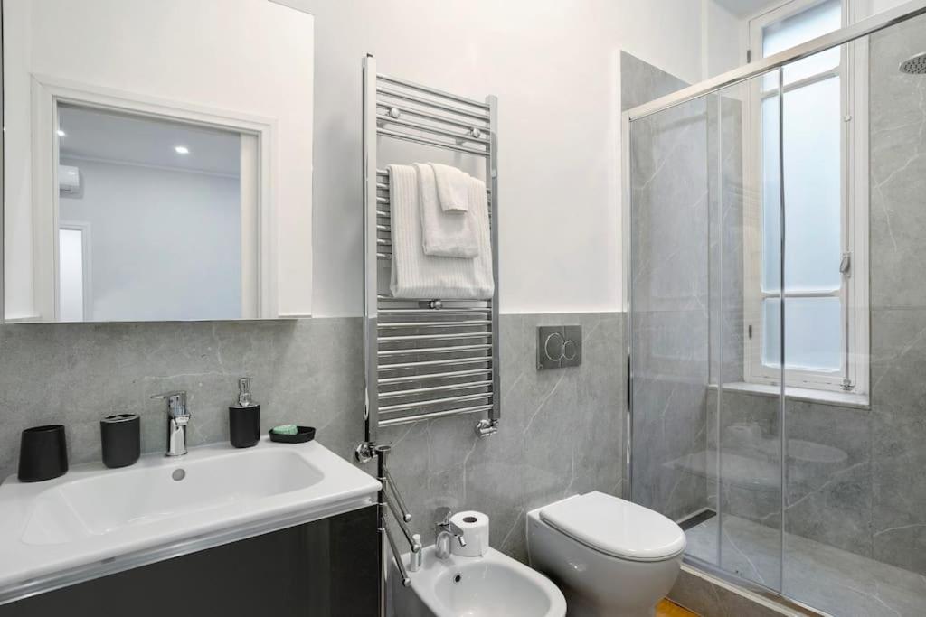 Two-Bedroom Apartment photo 2