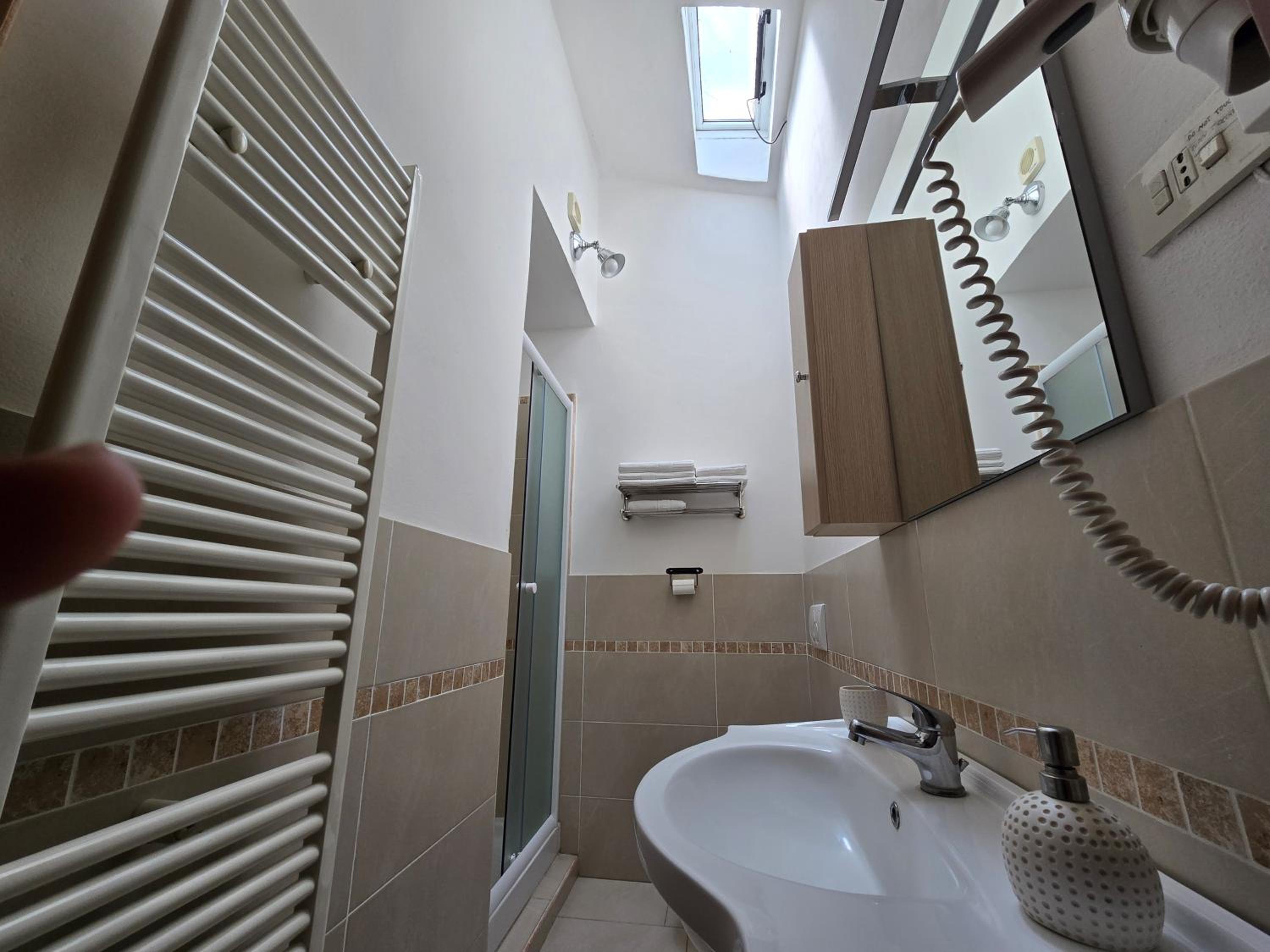 One-Bedroom Apartment - Photo 27