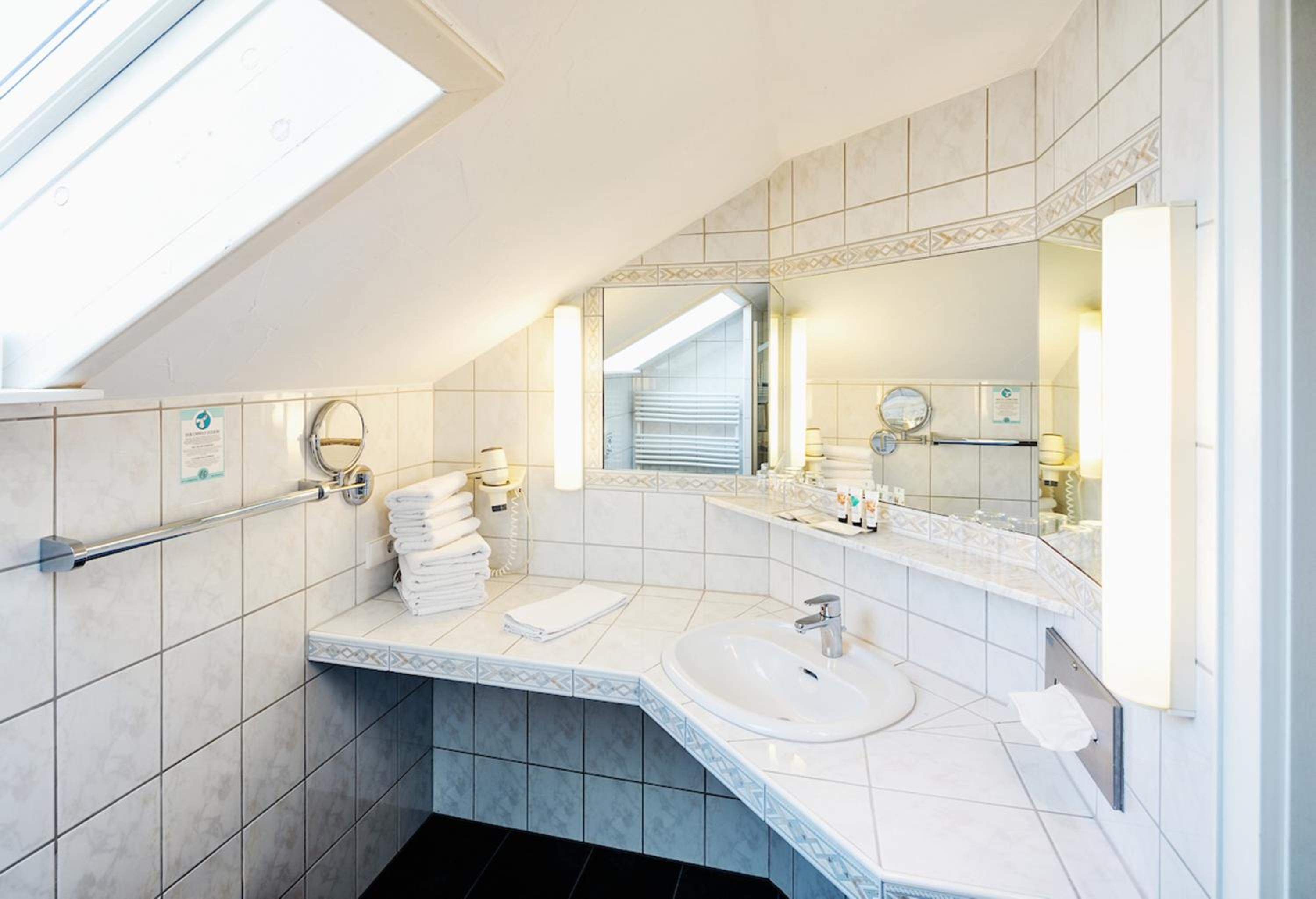 Family Suite With Side Lake View
