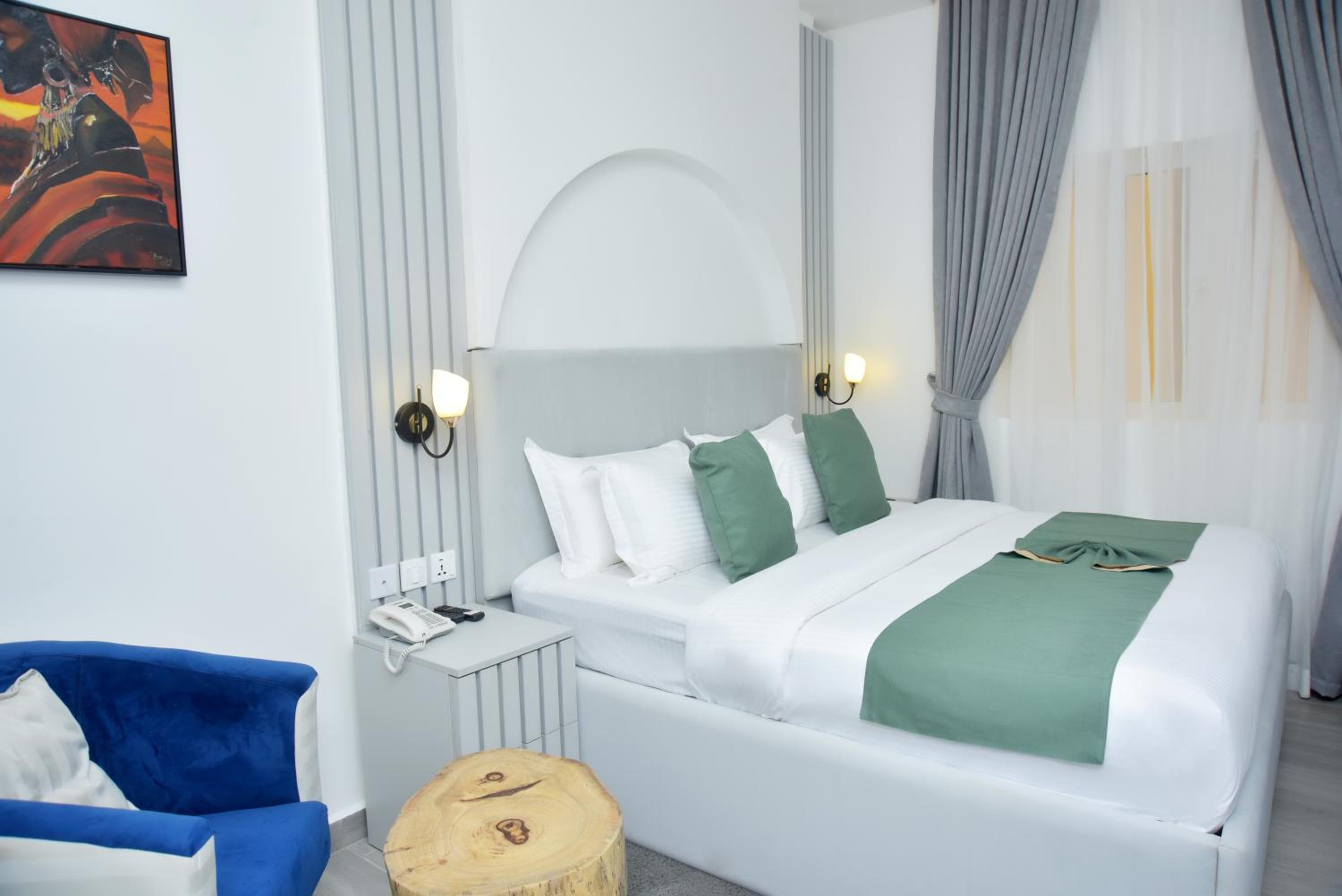 Standard King Room